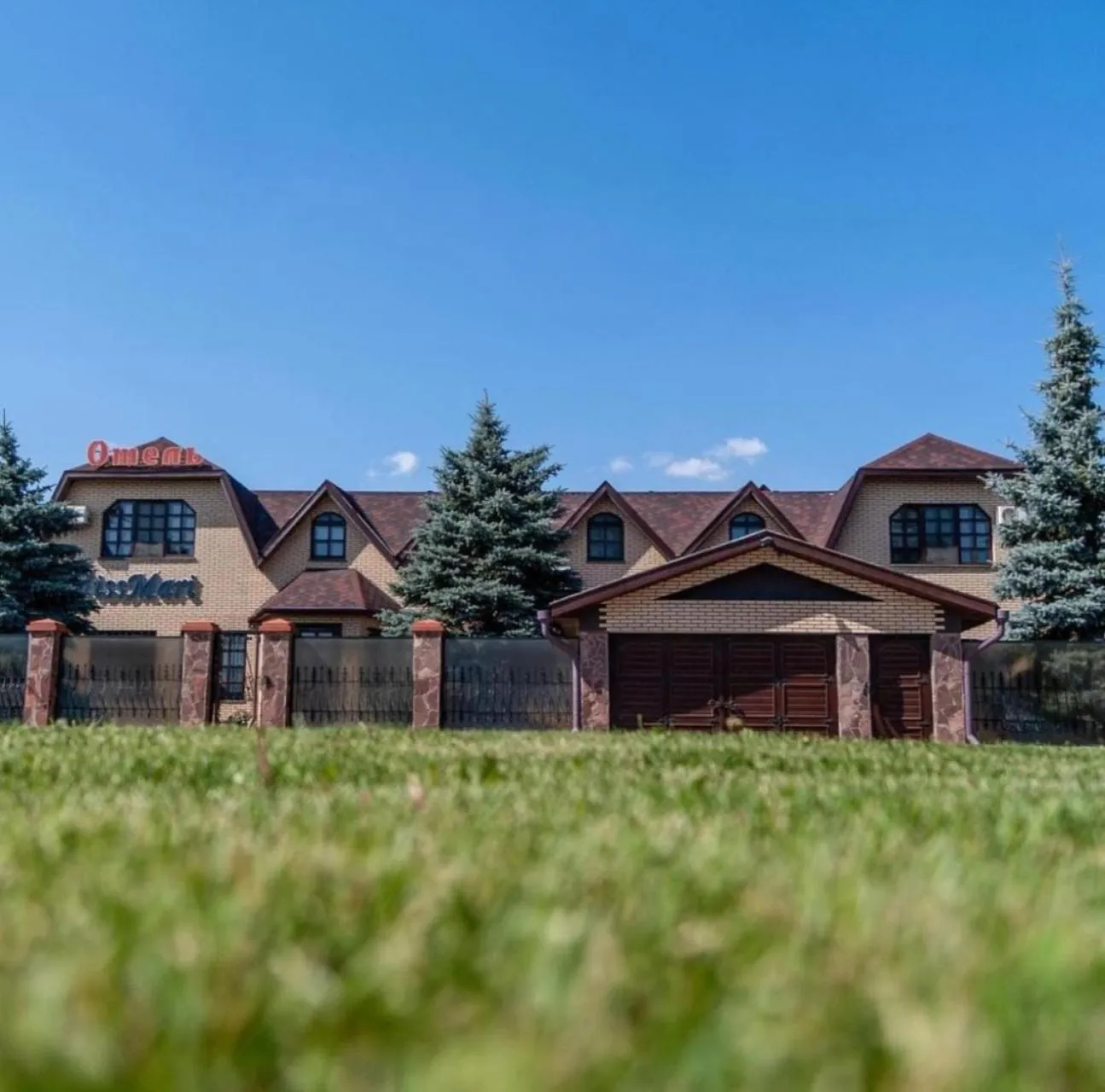 Property building in Hotel Miss Mari