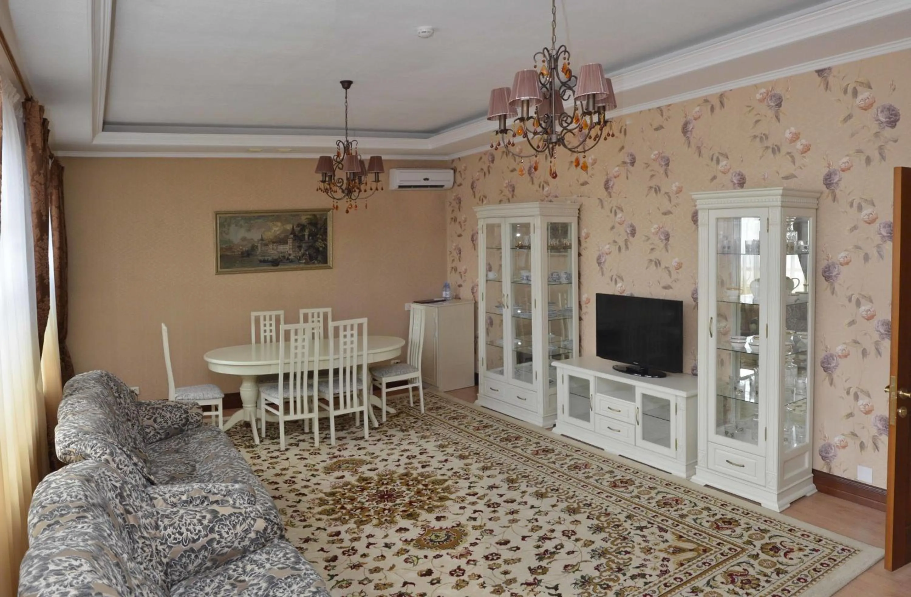 Photo of the whole room in Hotel Miss Mari