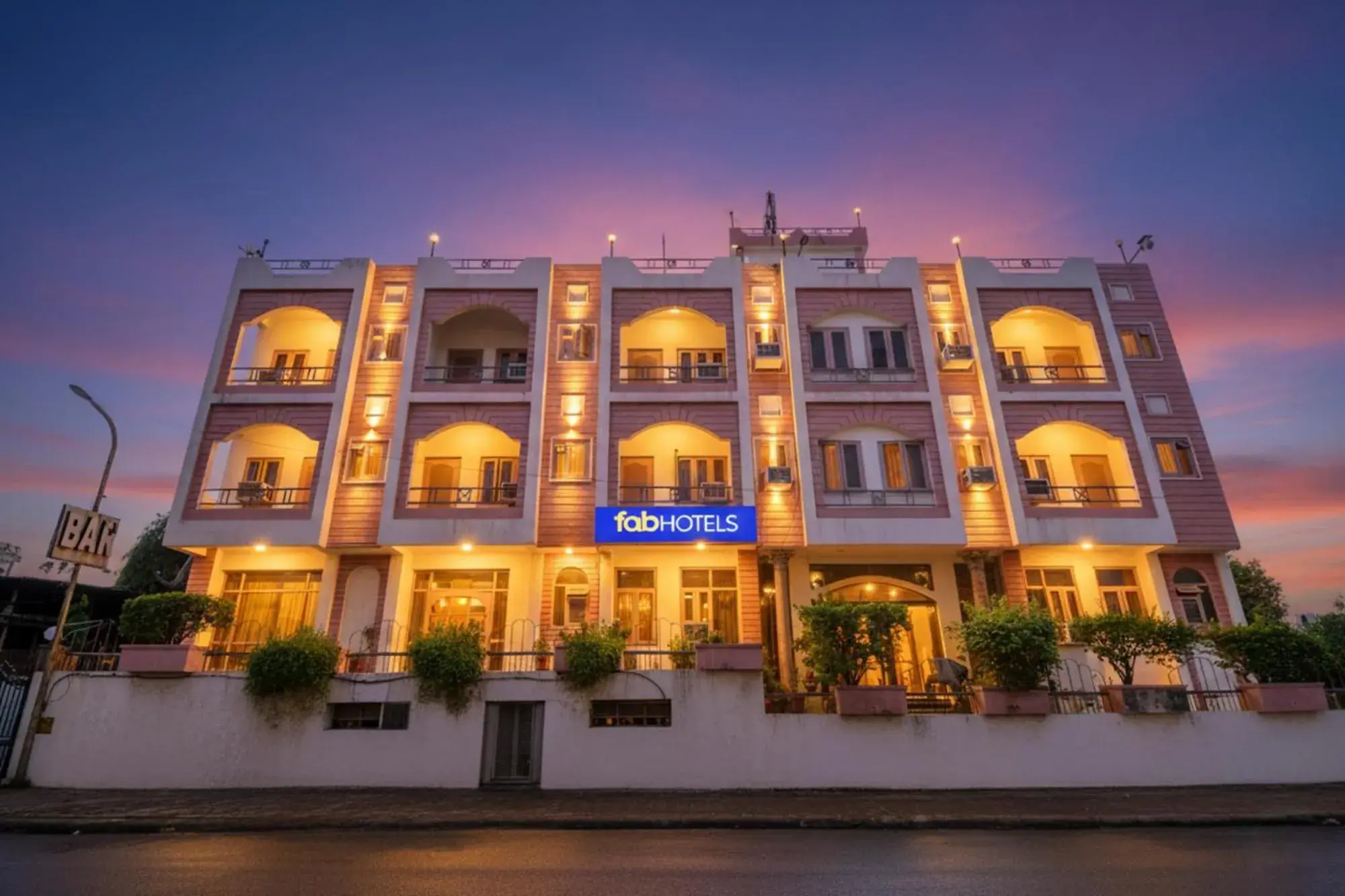 FabHotel Rajlaxmi Palace - Ashok Vihar Metro Station FabHotel Rajlaxmi Palace - Ashok Vihar Metro Station