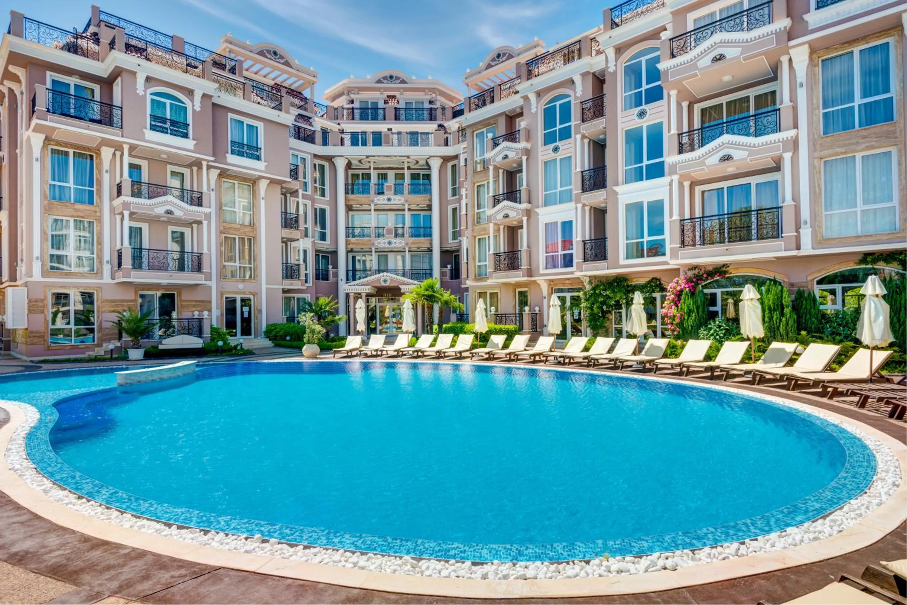 Izida Palace Apartments