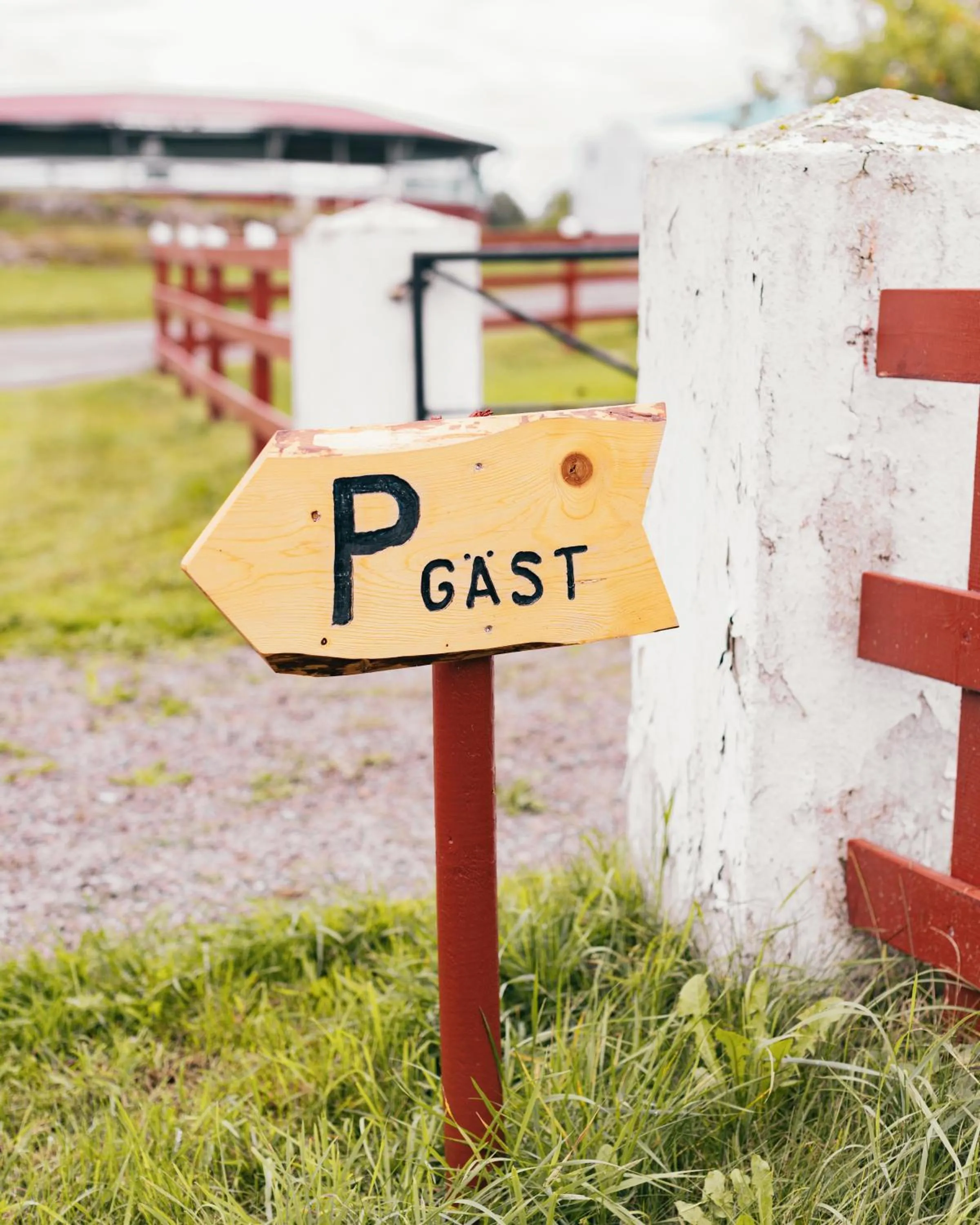 Parking in Sundsmåla Landsbygdshotell