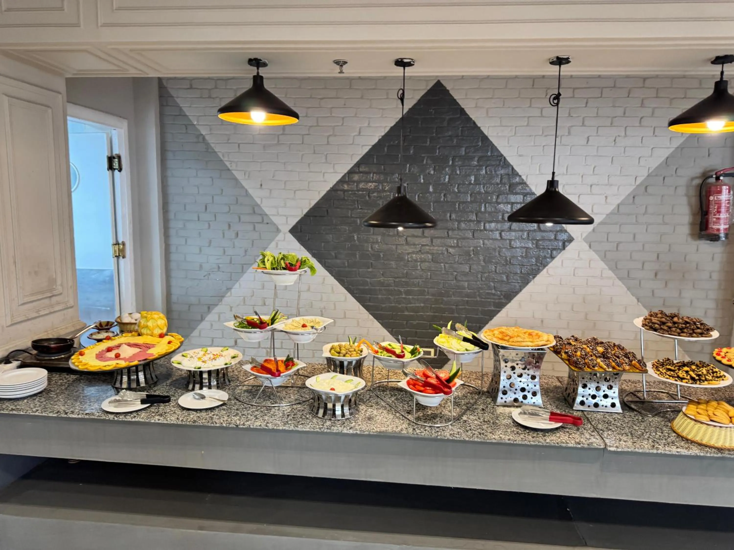 Buffet breakfast in Oriental grand Plaza