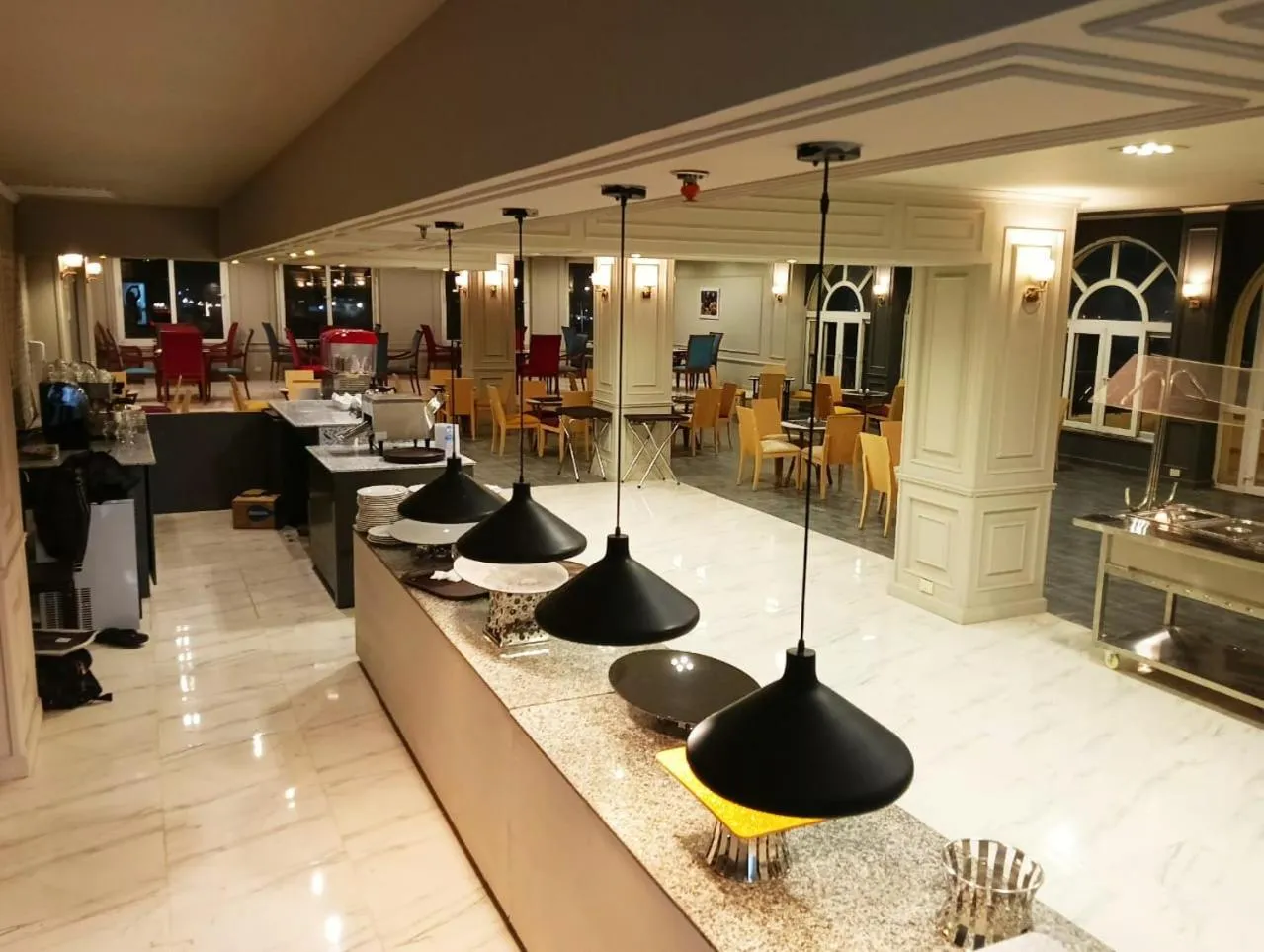 Restaurant/places to eat in Oriental grand Plaza