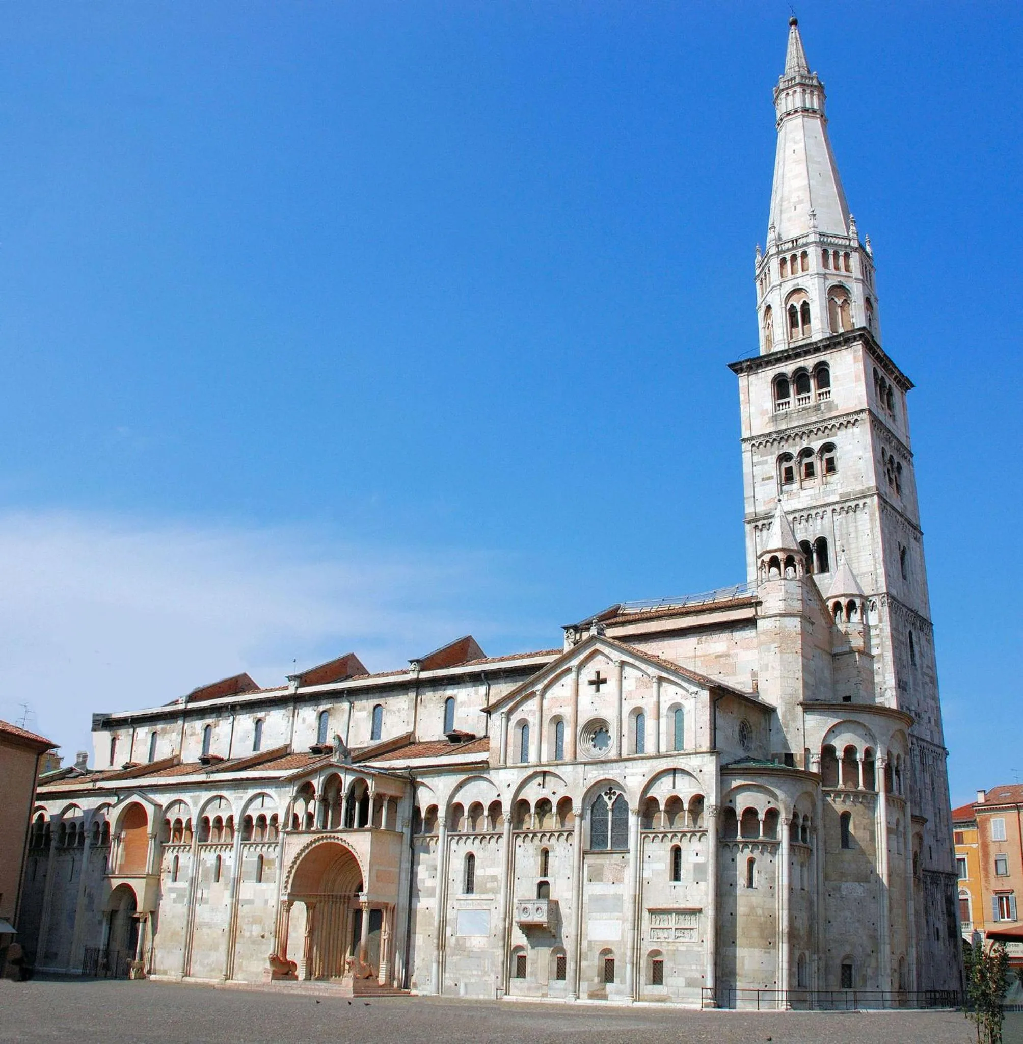 Nearby landmark in Vittorio Veneto 25