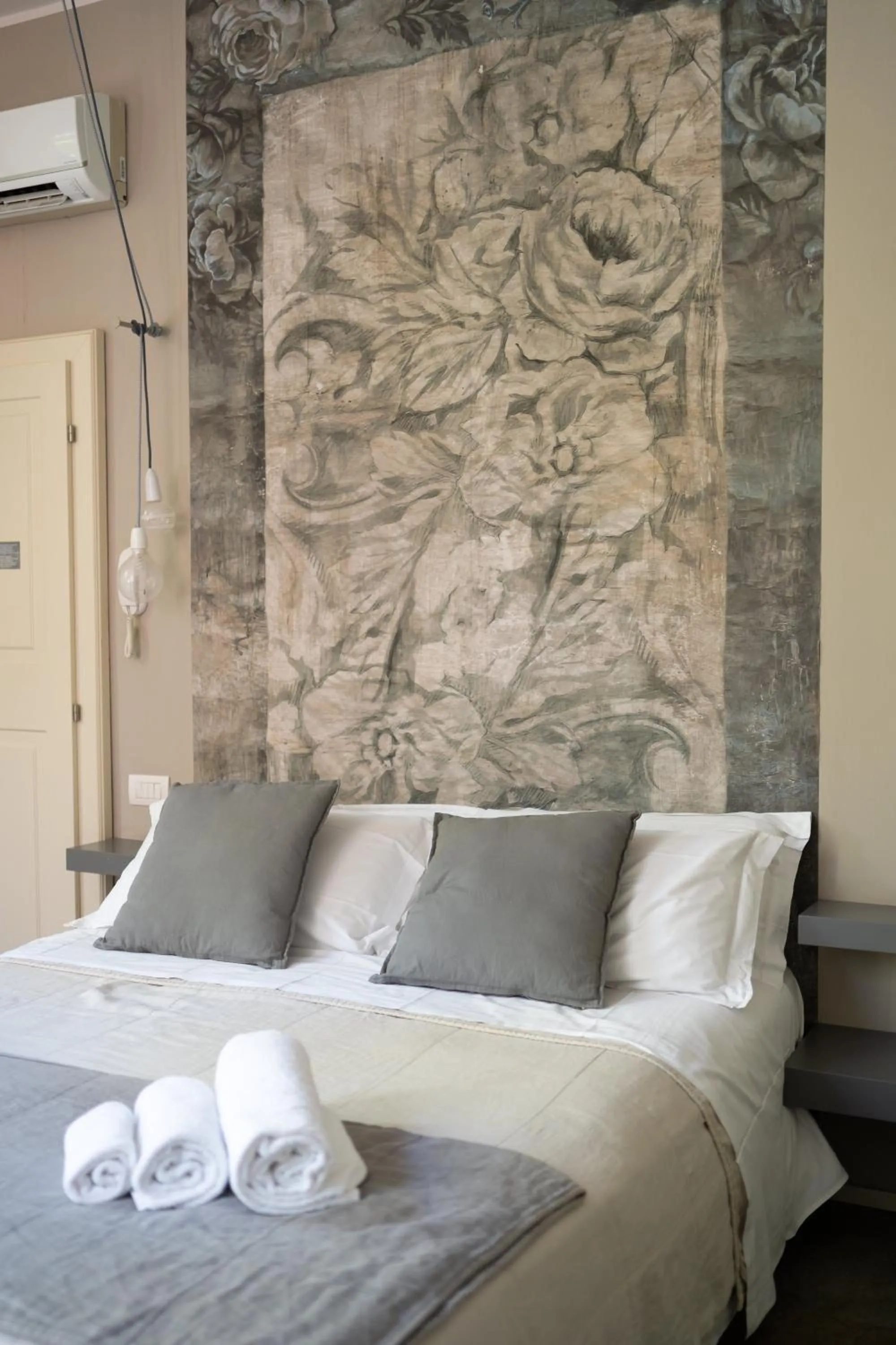 Bed in Vittorio Veneto 25