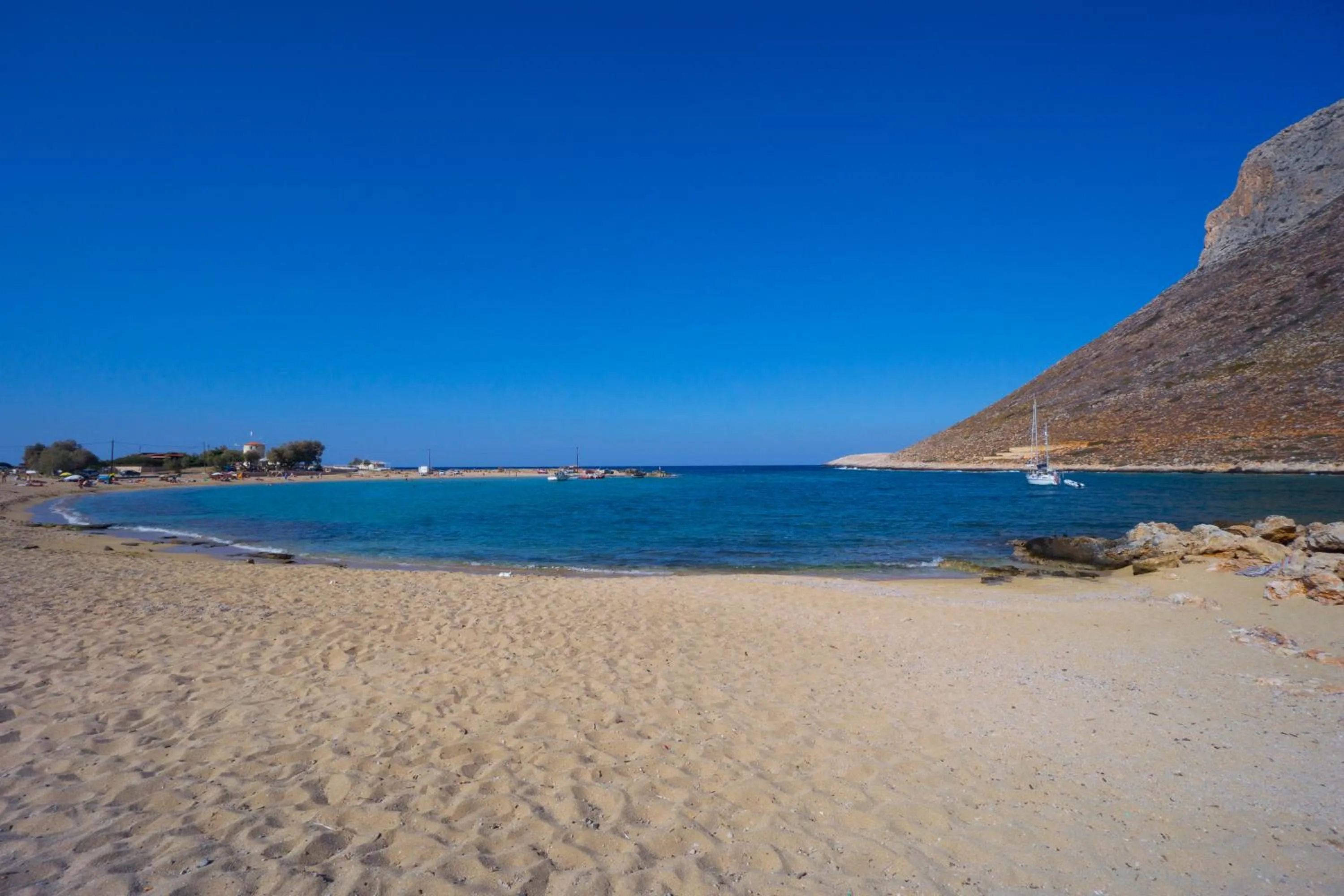 Beach in Skamagkas M. Apartments