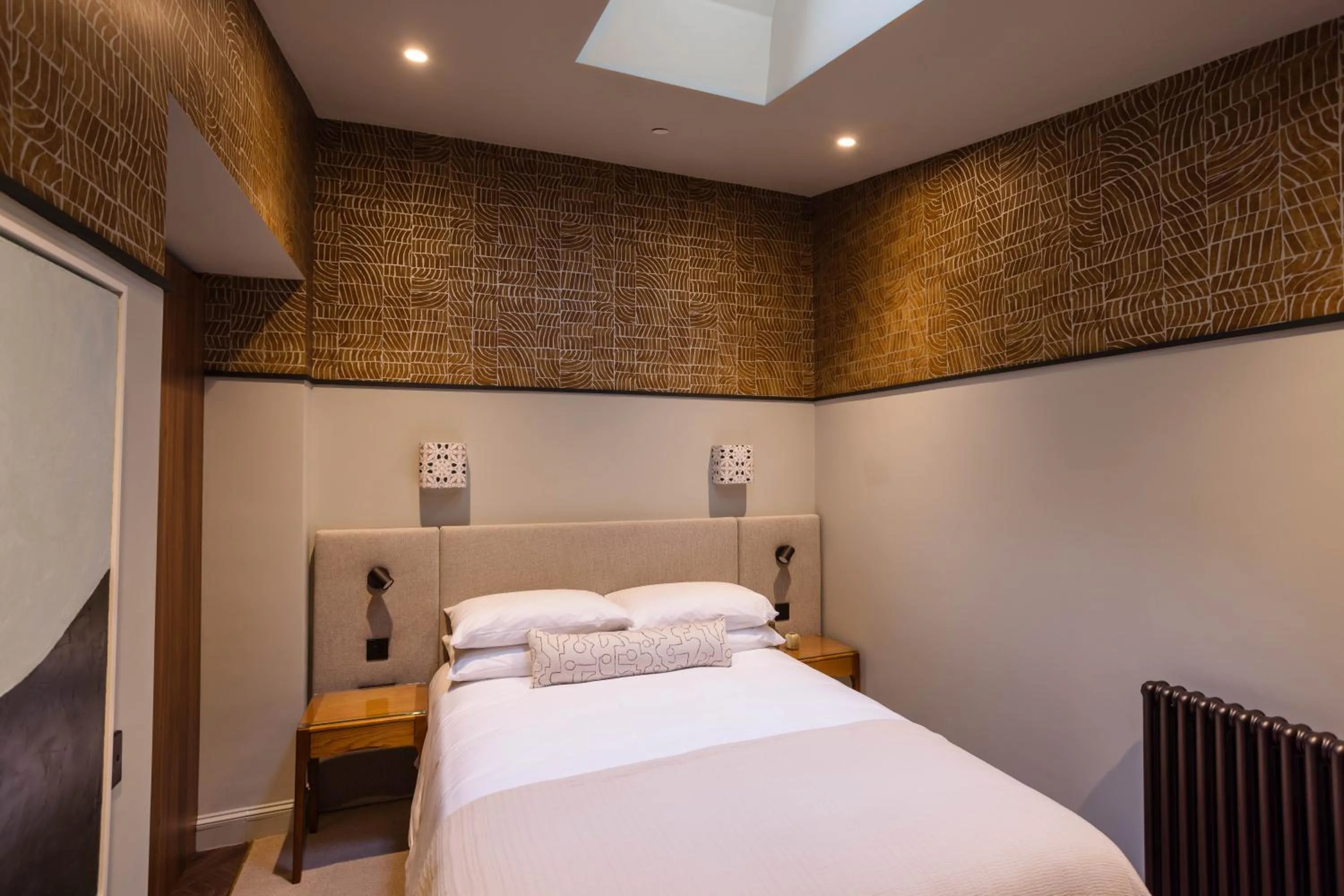 Superior Double Room- Duke in 3 John's Place Townhouse