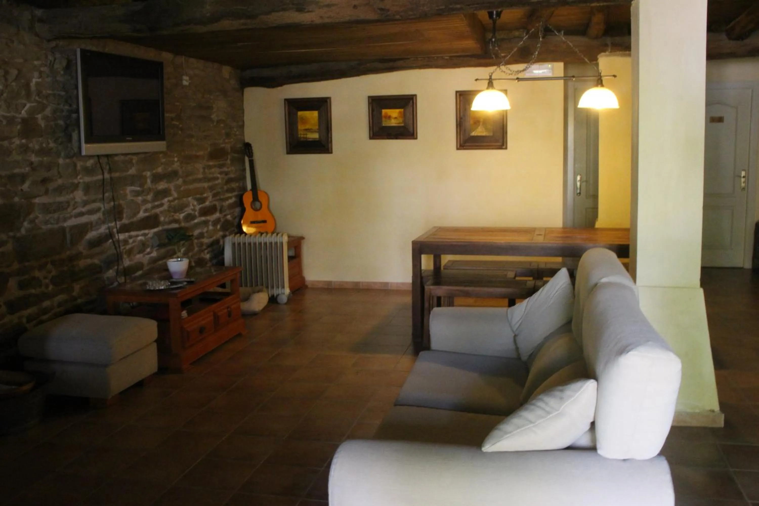 Lounge or bar in La Casona de Sarria