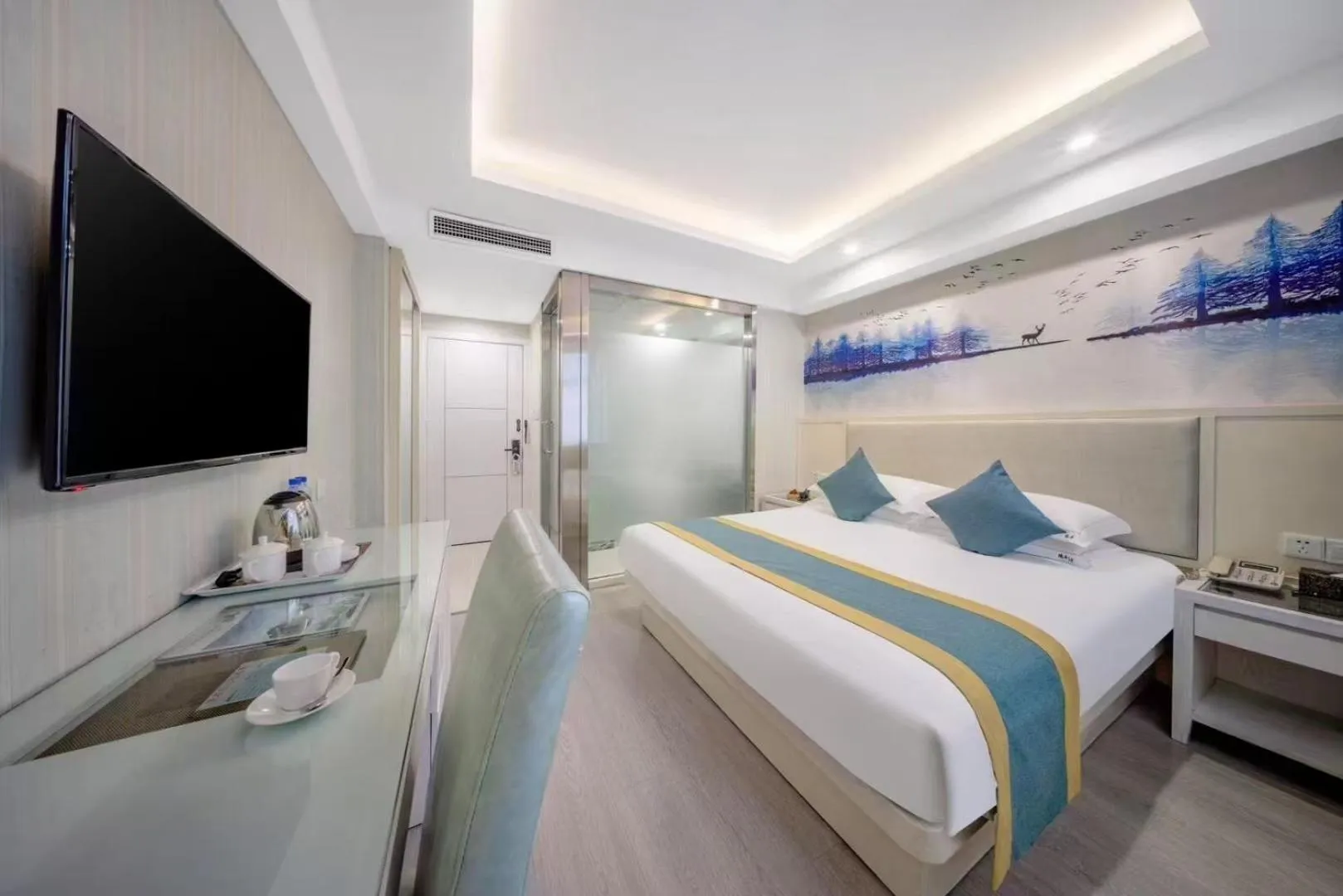 Bedroom, Bed in Yiwu Ruifeng Hotel