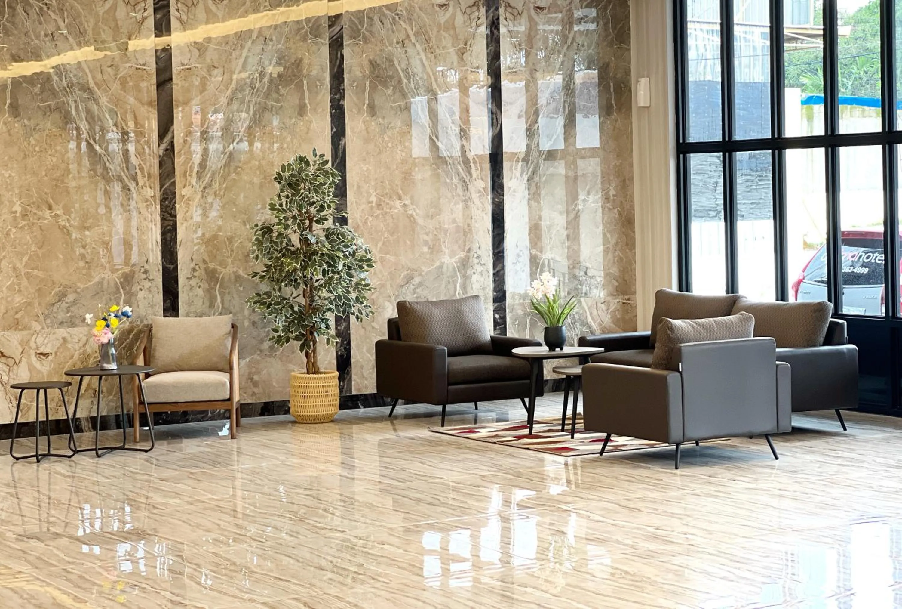 Seating area in d'primahotel Airport Sultan Hasanuddin Makassar