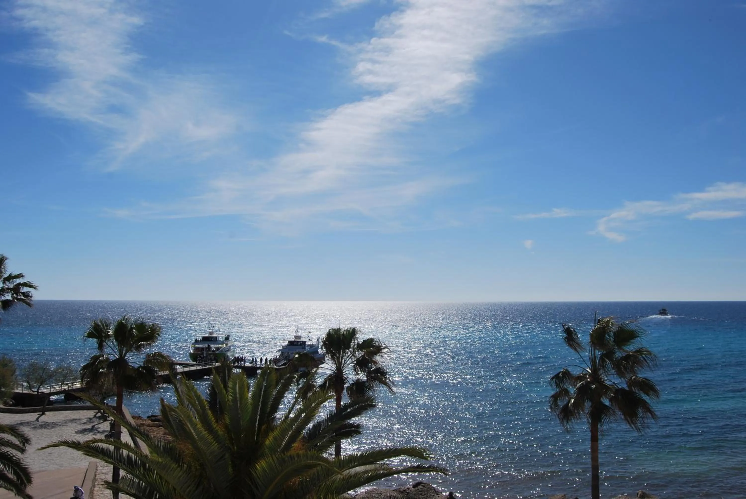 Day in Apartamentos Alborada