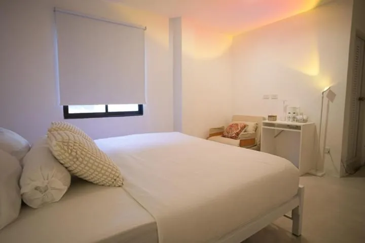 Budget Double Room - single occupancy in Place Hotel