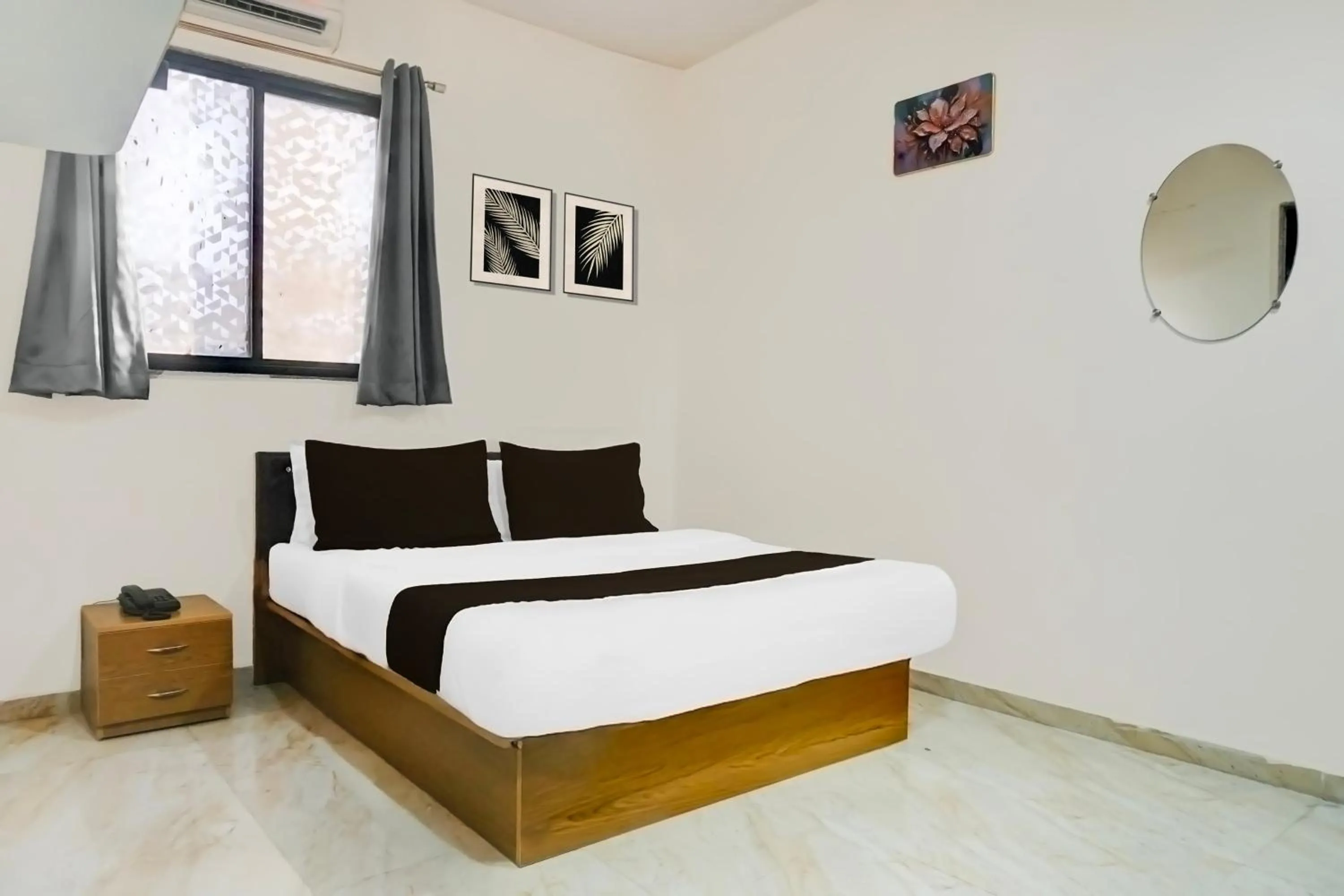 Bedroom, Bed in Super Collection O Talwade