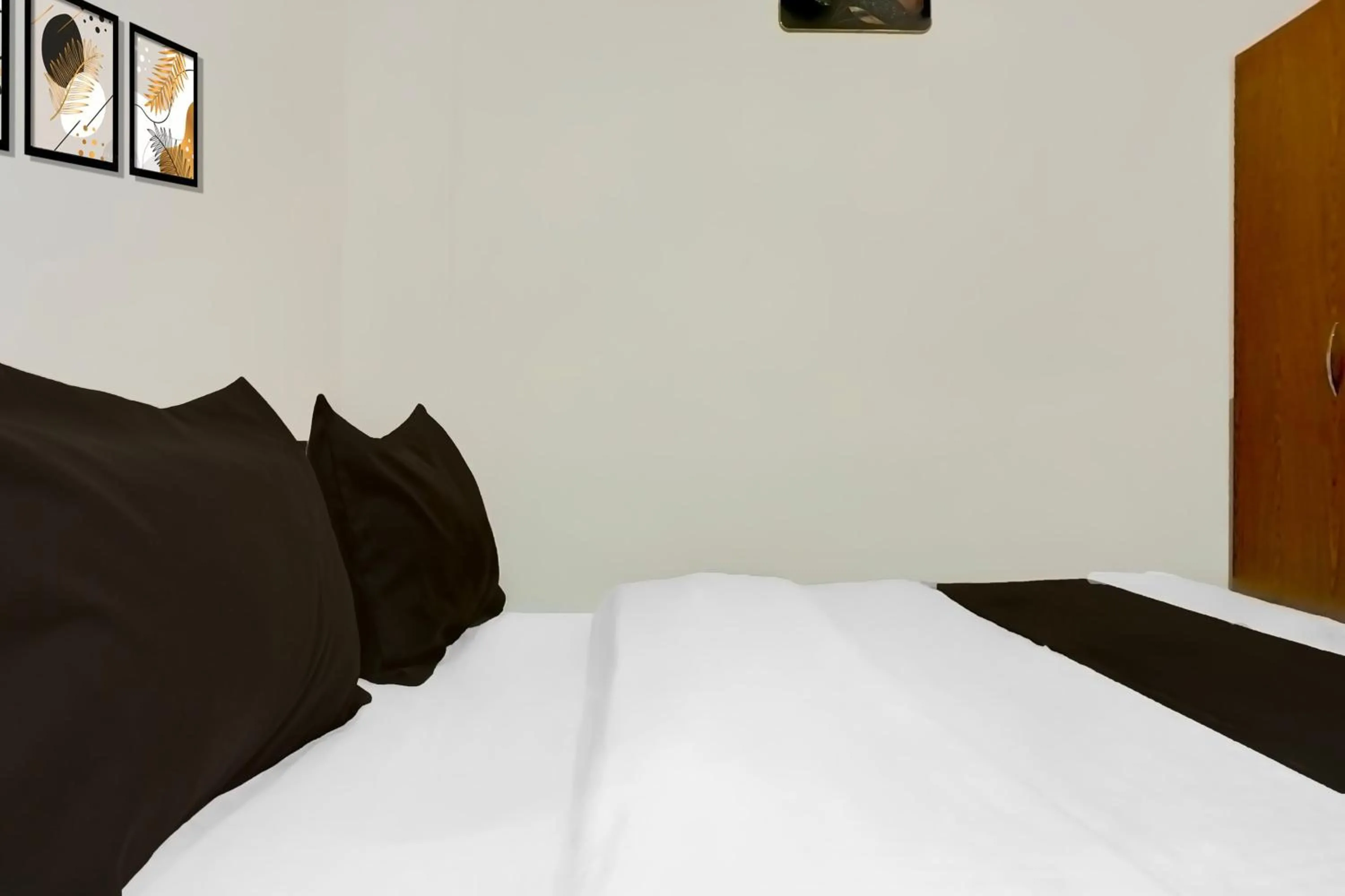 Bedroom, Bed in Super Collection O Talwade
