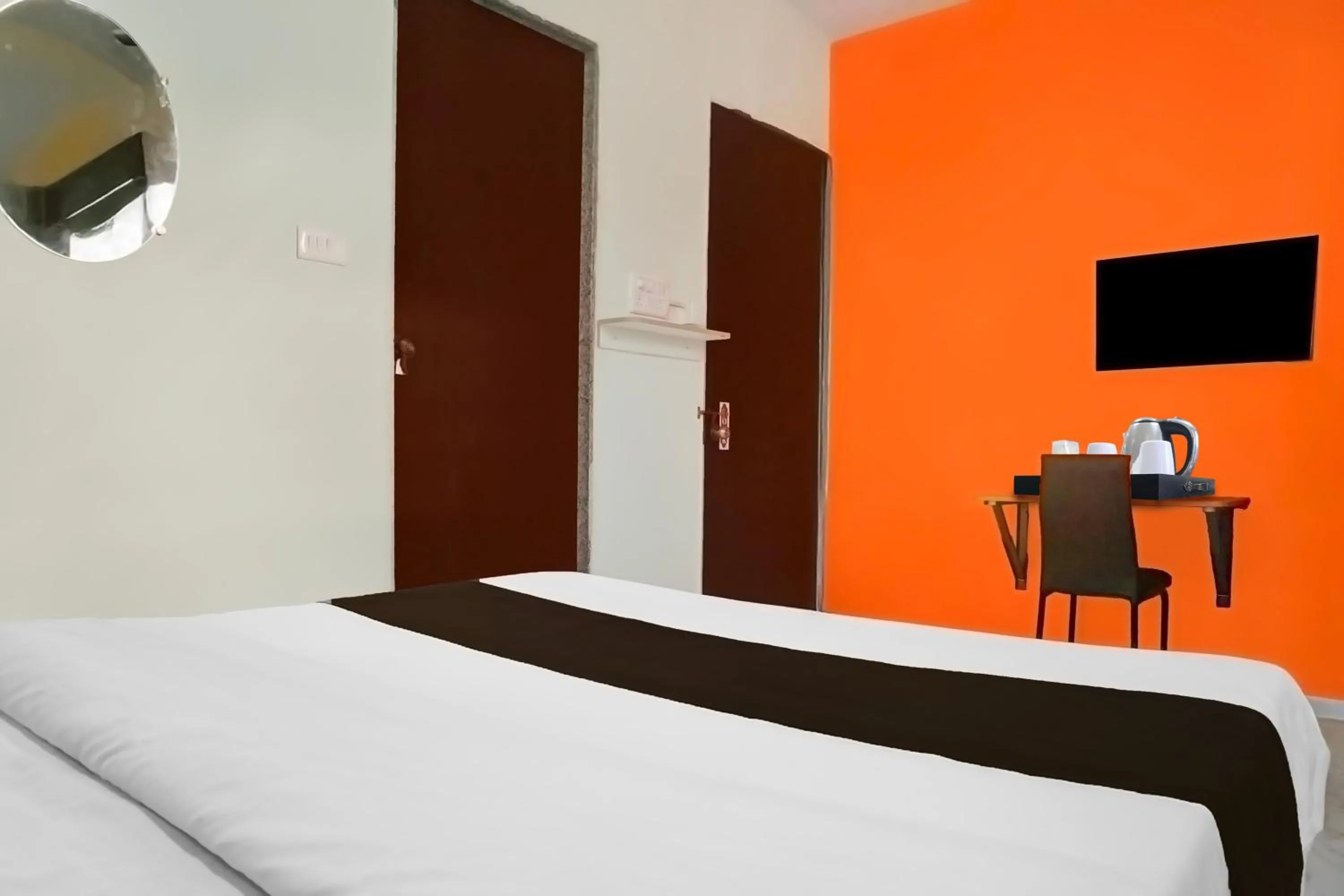 Bedroom, Bed in Super Collection O Talwade