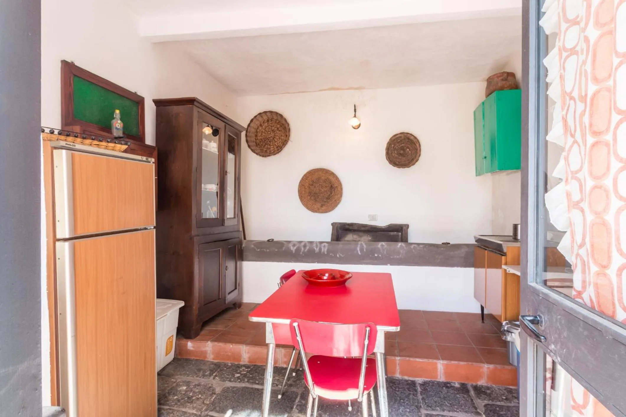 Kitchen or kitchenette in Etna B&B La casa di Pippinitto