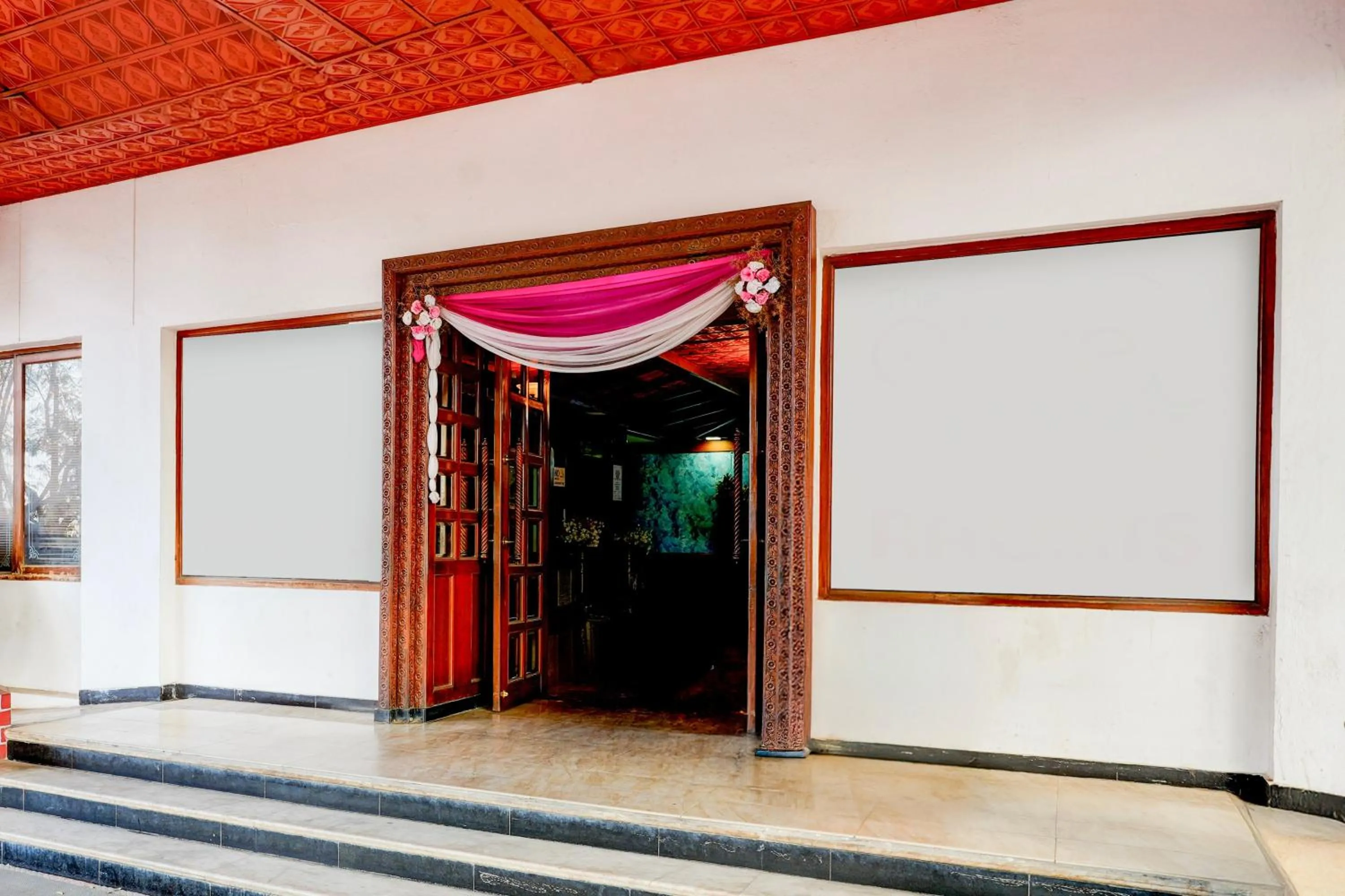 Facade/entrance in Super Townhouse Mysore Central Formerly Olive Star
