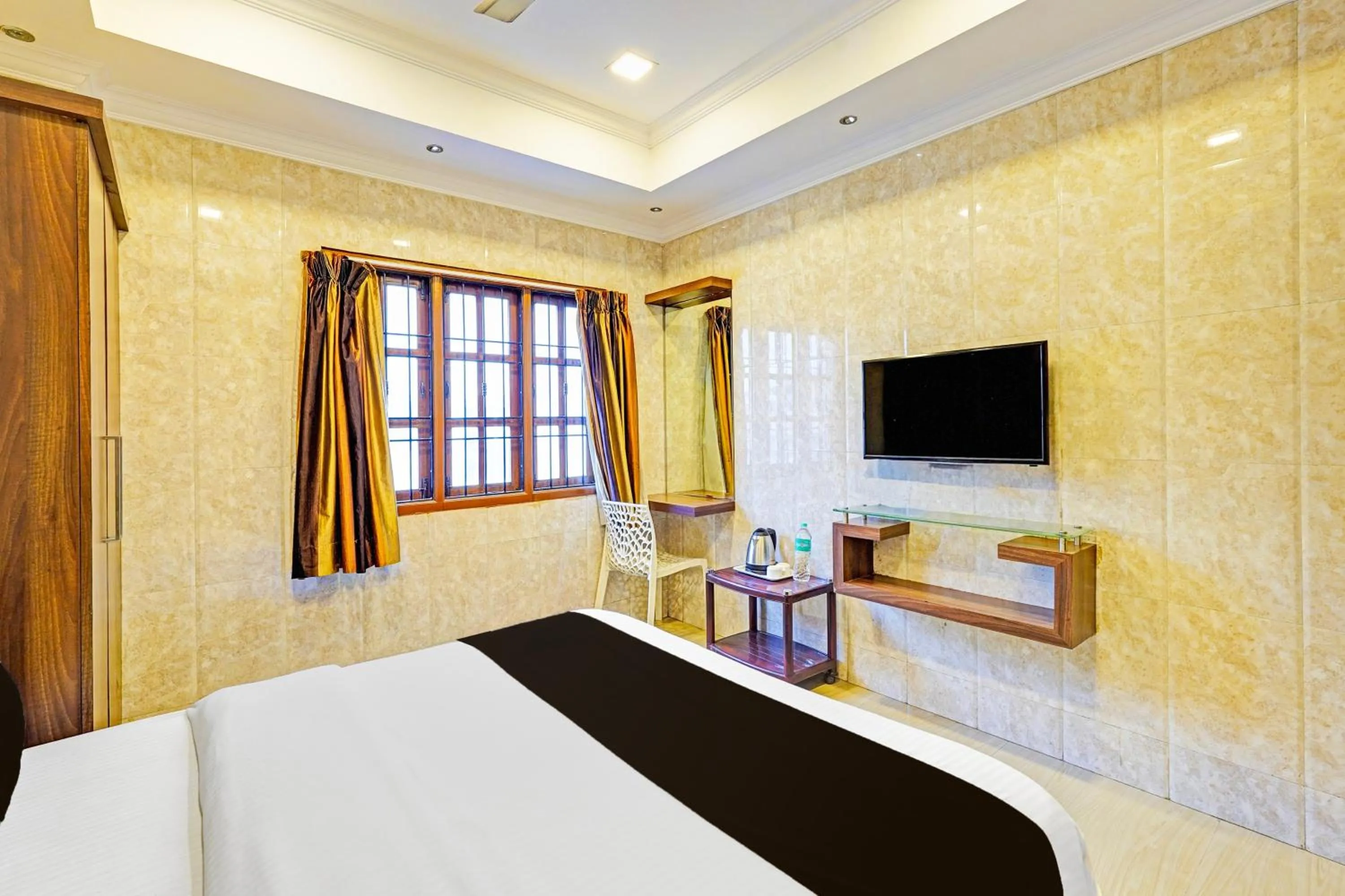 Bed in Super Hotel O Triplicane formerly Park Royal