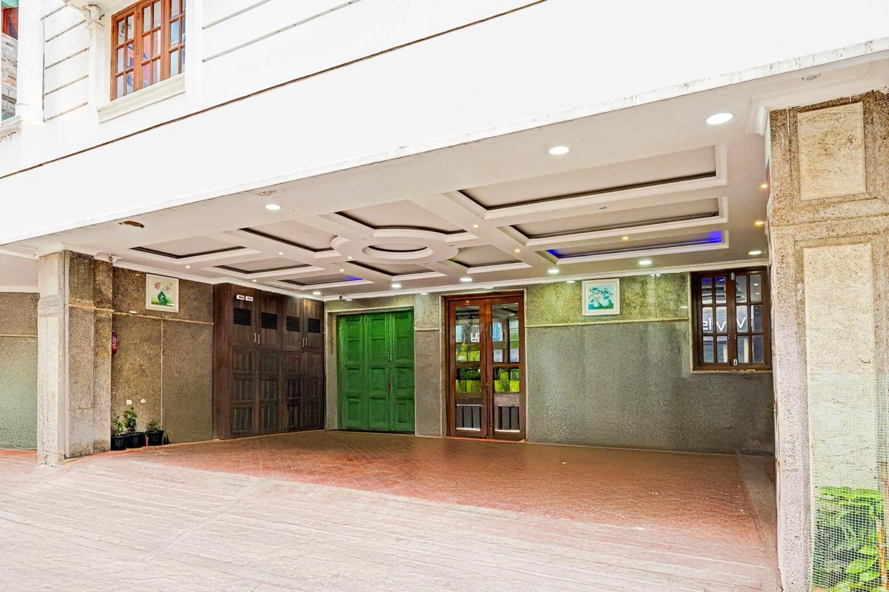 Facade/entrance in Super Hotel O Triplicane formerly Park Royal