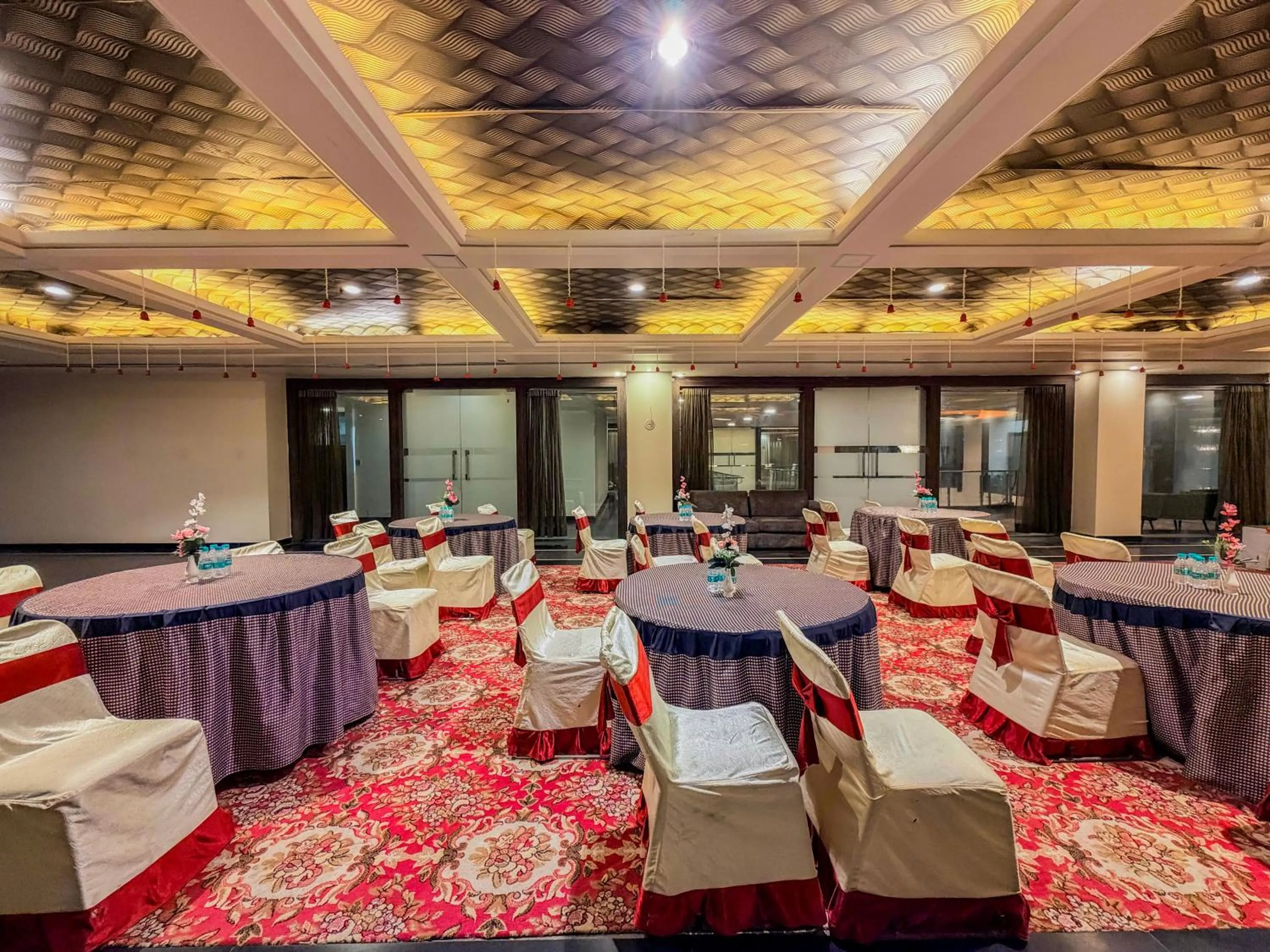 Banquet/Function facilities in Spree Hotel Meerut