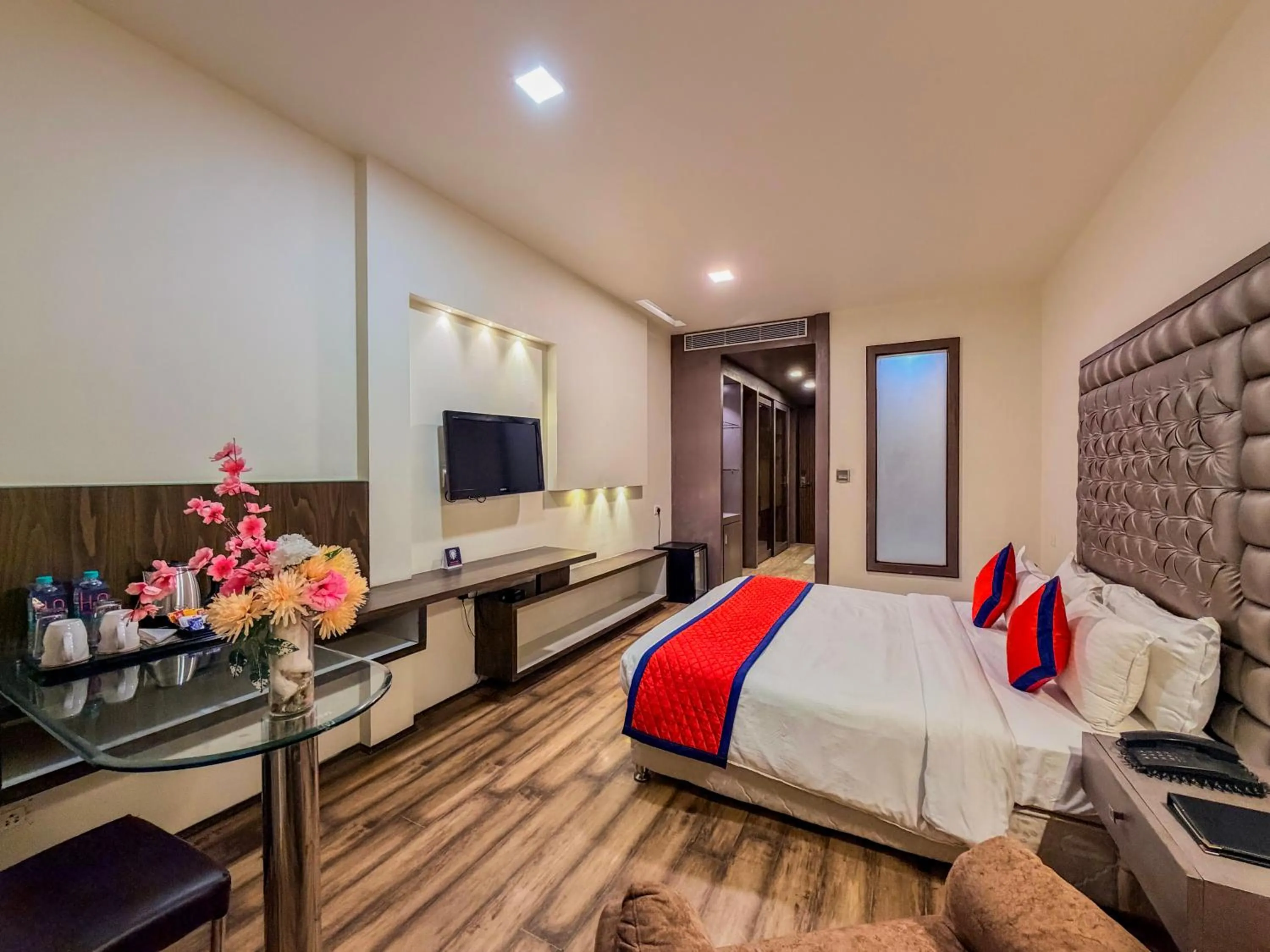 Bed in Spree Hotel Meerut