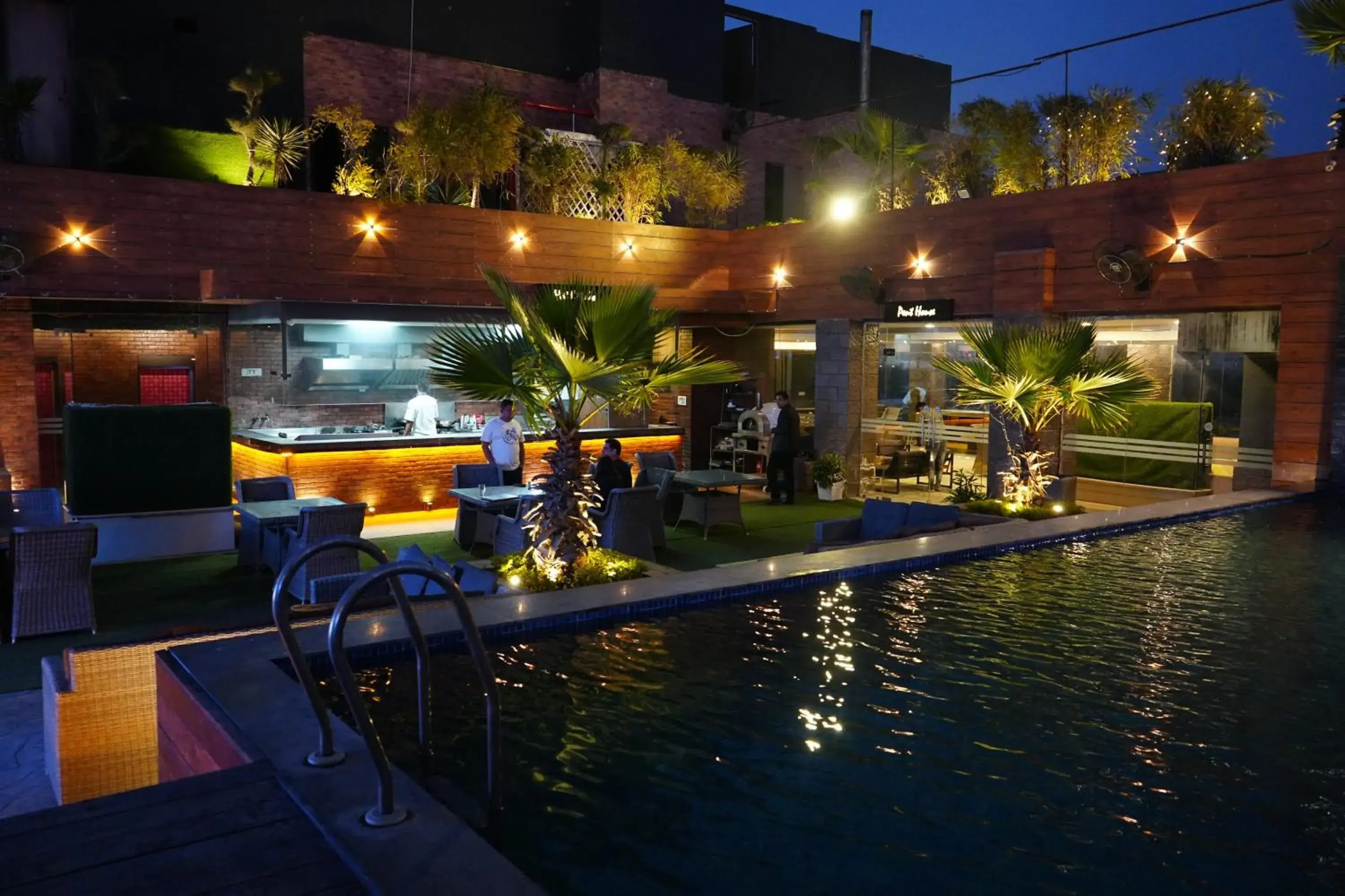 Swimming pool in Spree Hotel Meerut Swimming pool in Spree Hotel Meerut