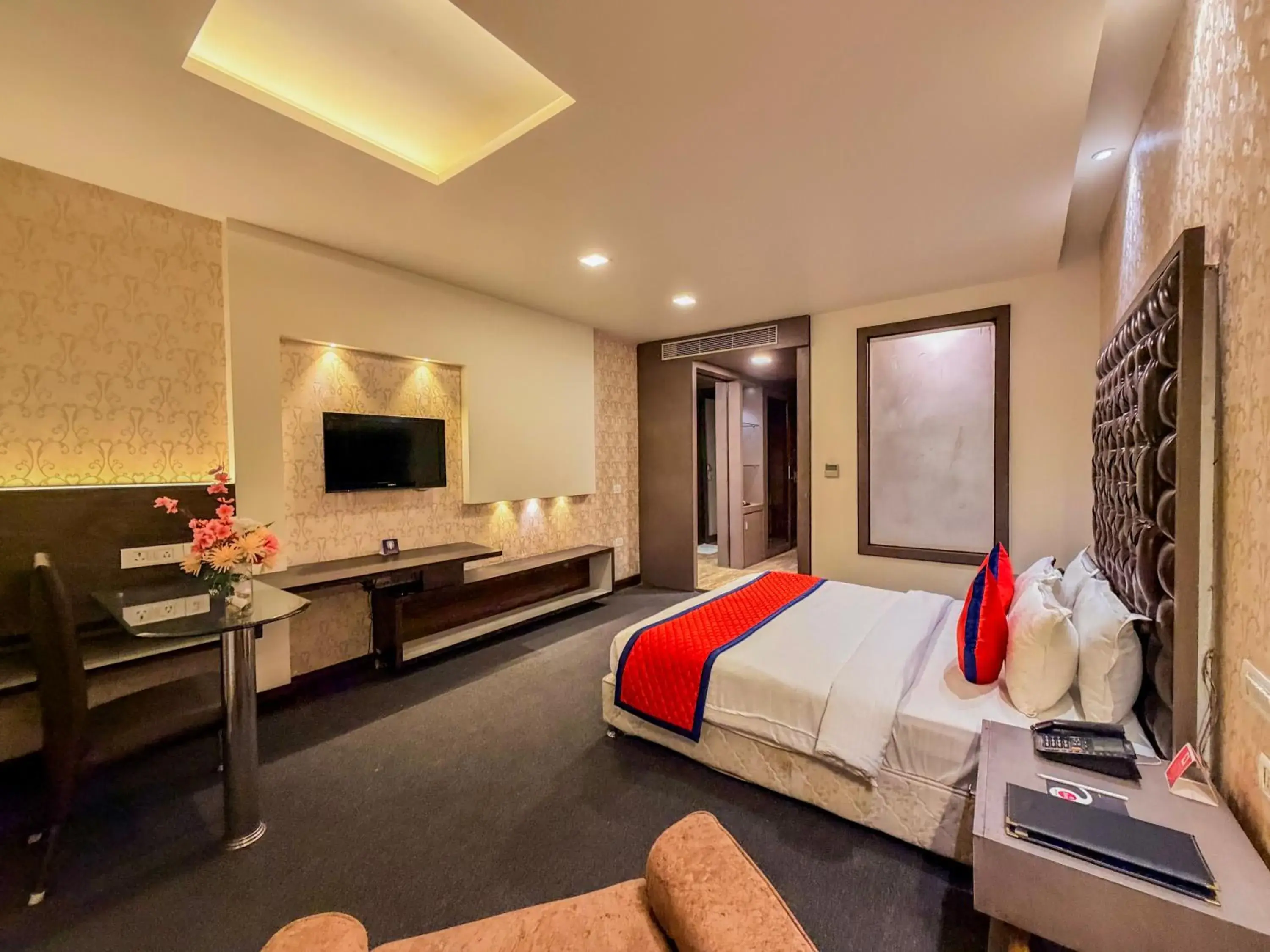 Bed in Spree Hotel Meerut Bed in Spree Hotel Meerut