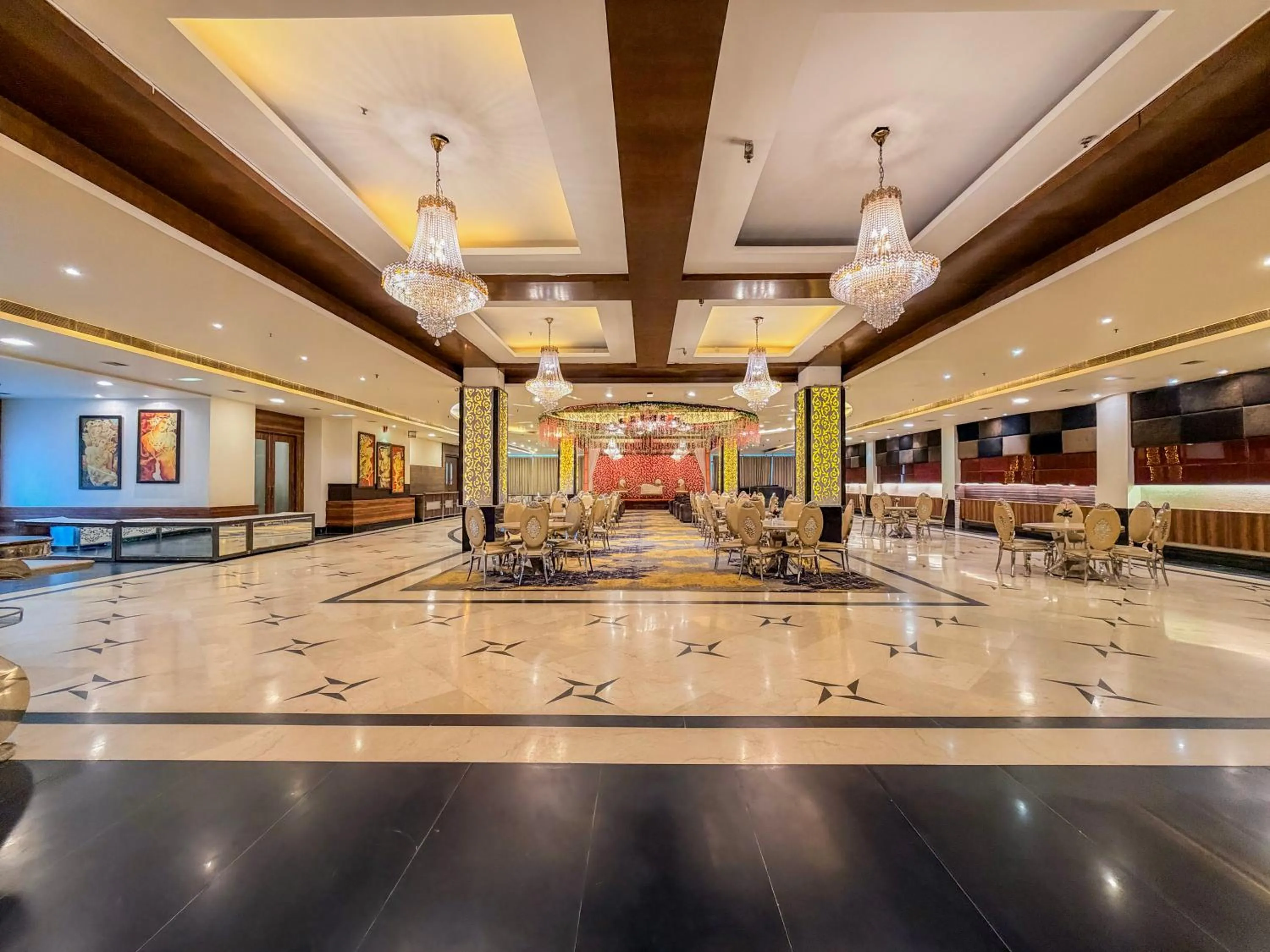 Banquet/Function facilities in Spree Hotel Meerut
