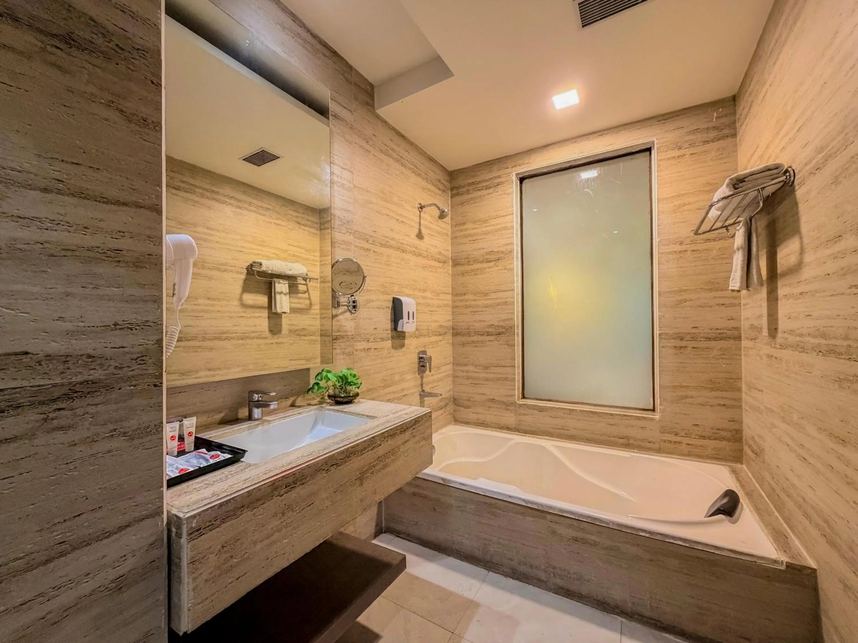 Shower in Spree Hotel Meerut