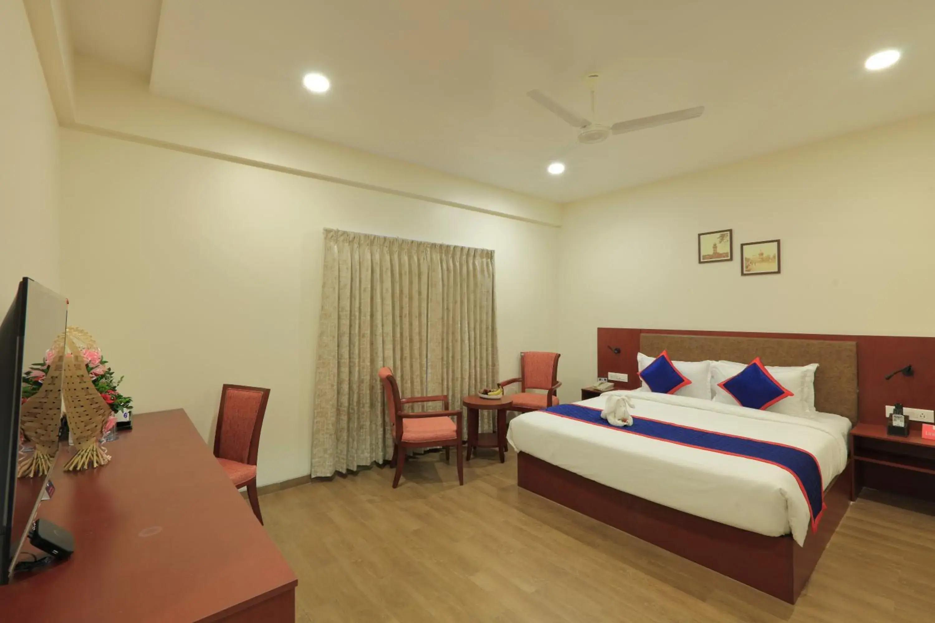 Bed in Zip By Spree Hotels Kolhapur Bed in Zip By Spree Hotels Kolhapur