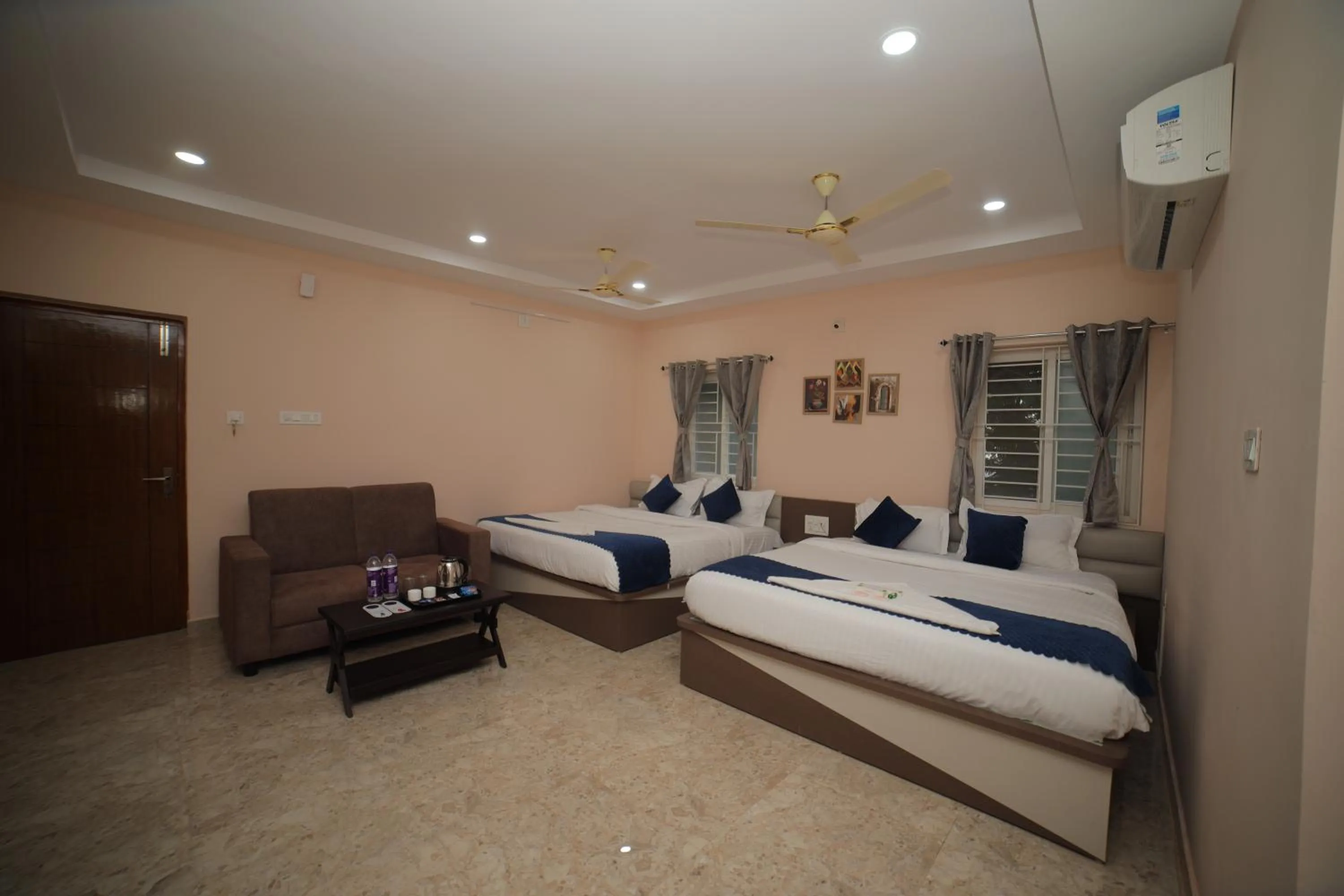 Bedroom, Bed in Sri Ganesh Grand