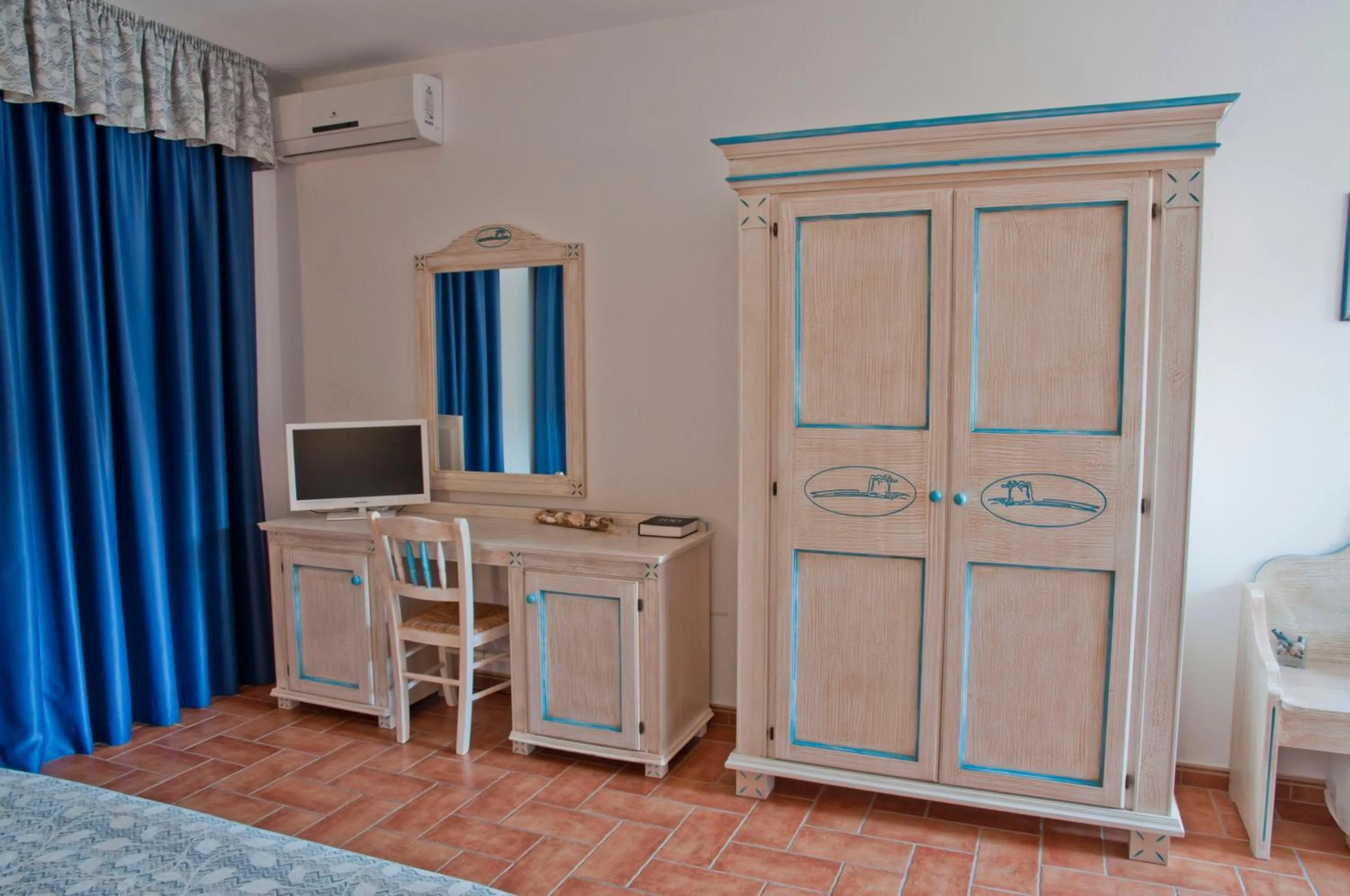 TV and multimedia in Hotel le Sabbie