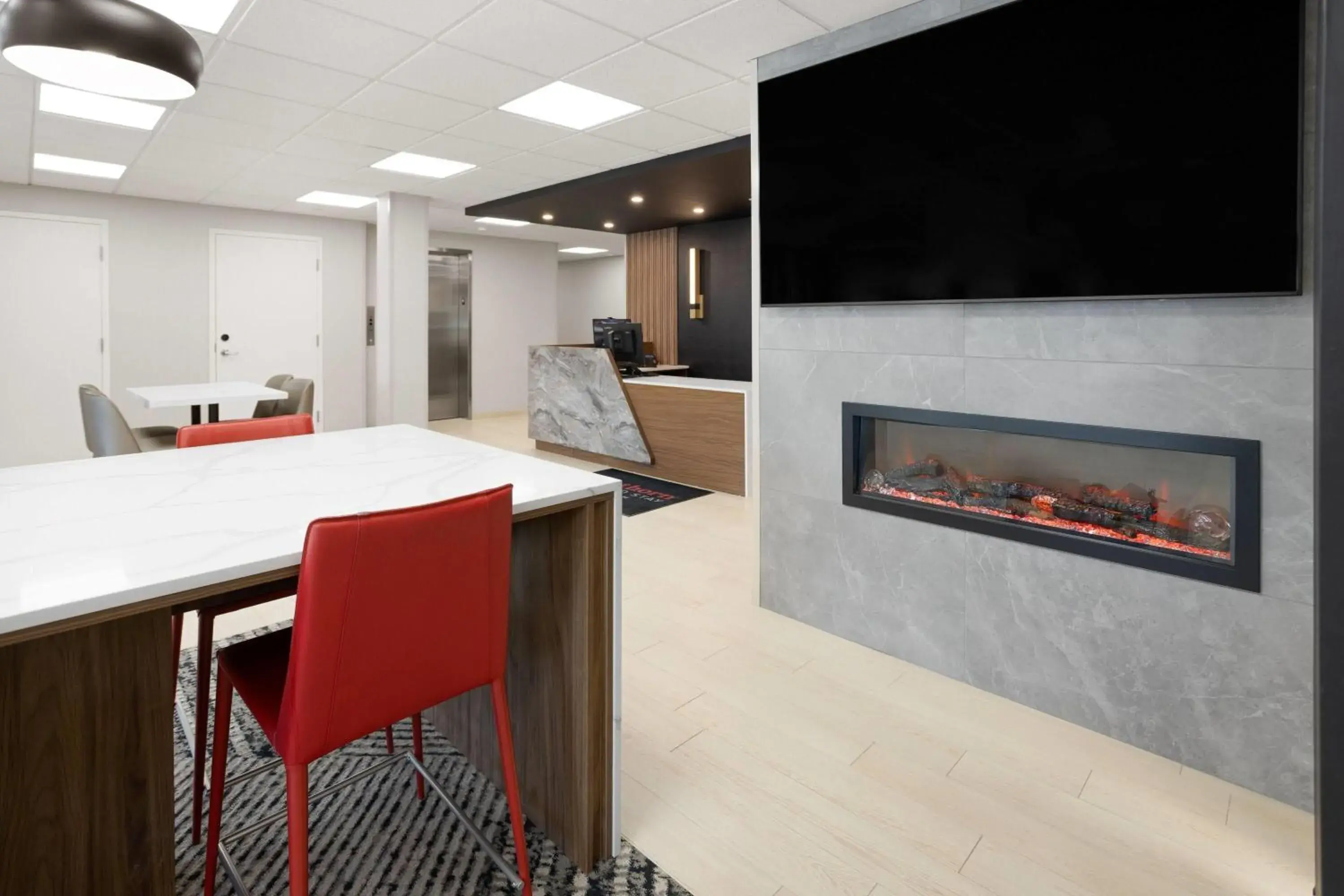 Lobby or reception in Hawthorn Extended Stay by Wyndham Alpine Lobby or reception in Hawthorn Extended Stay by Wyndham Alpine