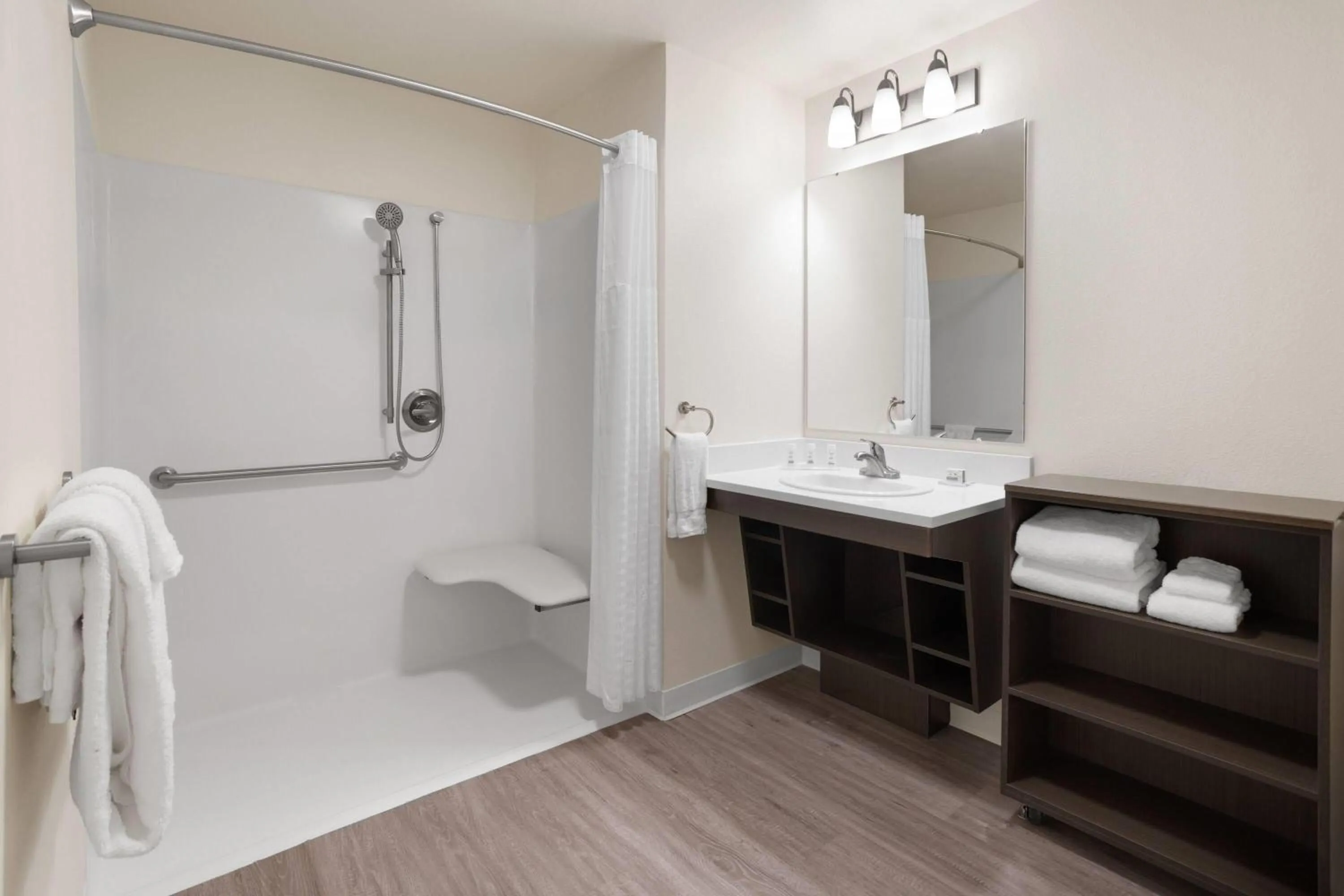 Shower in Hawthorn Extended Stay by Wyndham Alpine