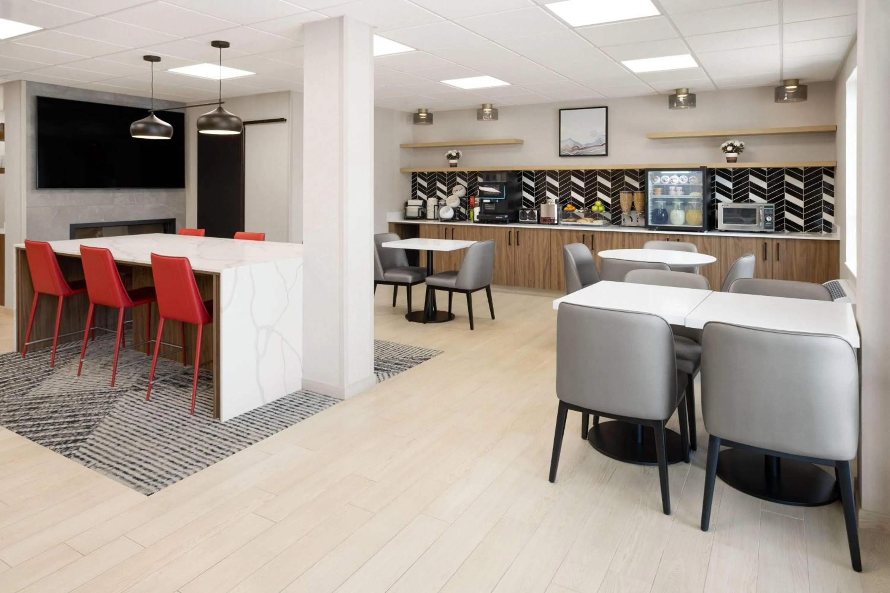 Breakfast in Hawthorn Extended Stay by Wyndham Alpine