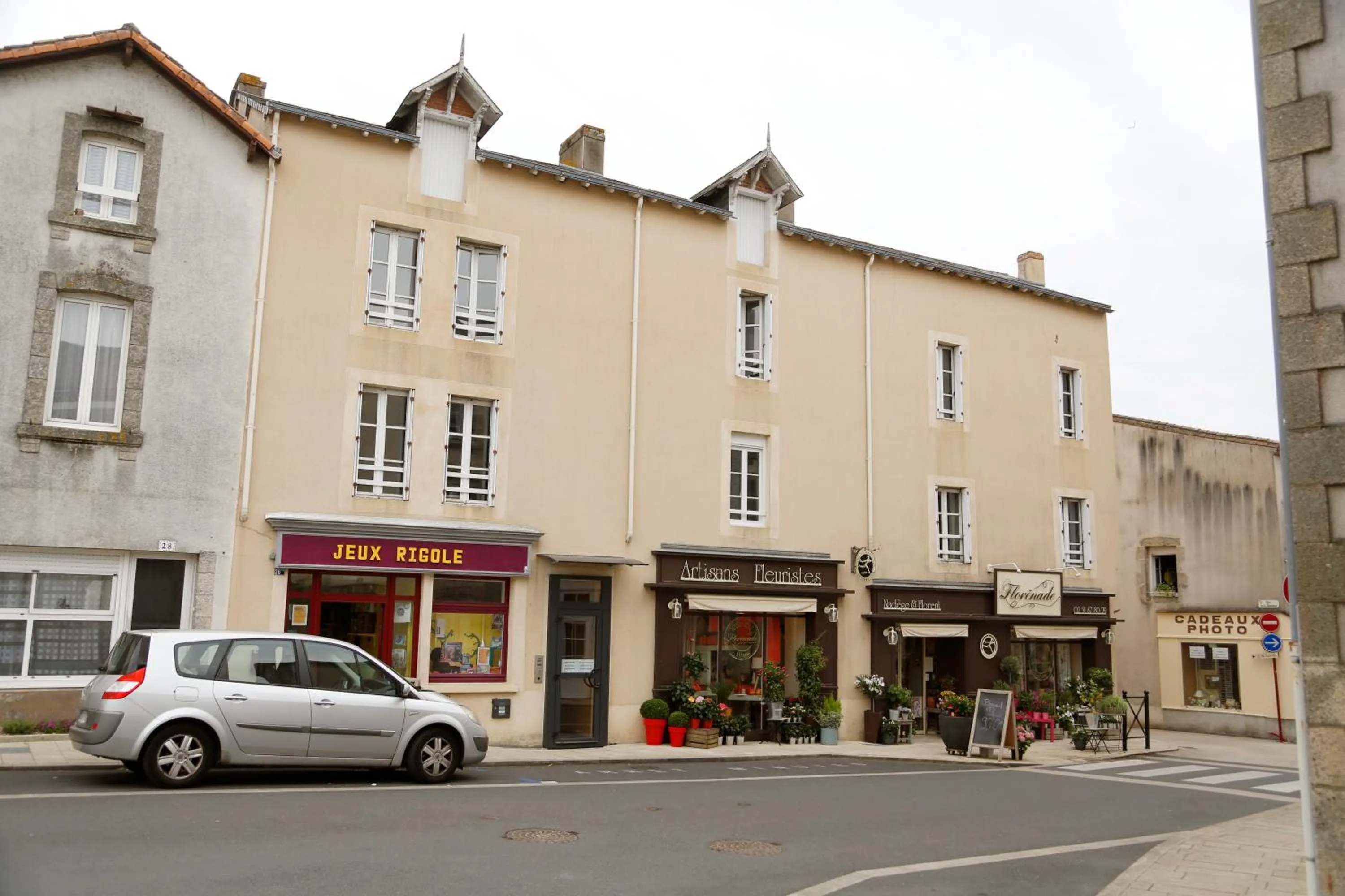 Property building in Appart-alma