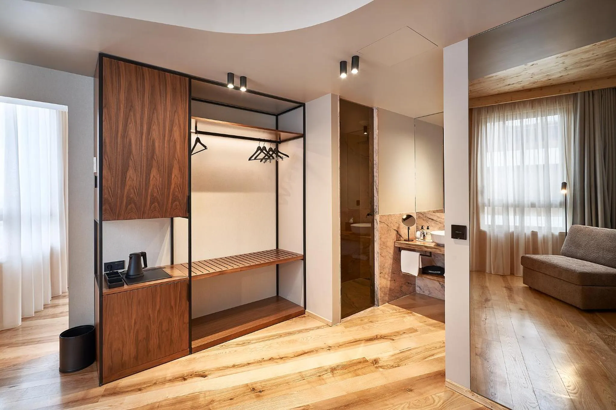 Bedroom in The Log Porto Hotel by Piamonte Hotels