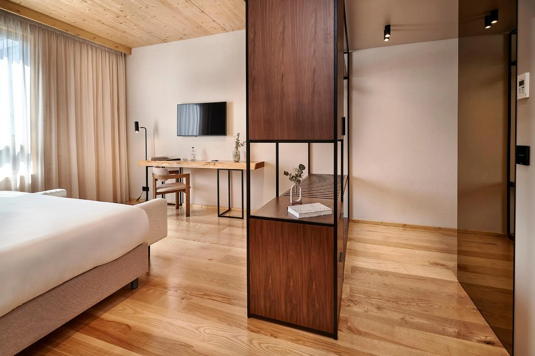 Bedroom, Bed in The Log Porto Hotel by Piamonte Hotels