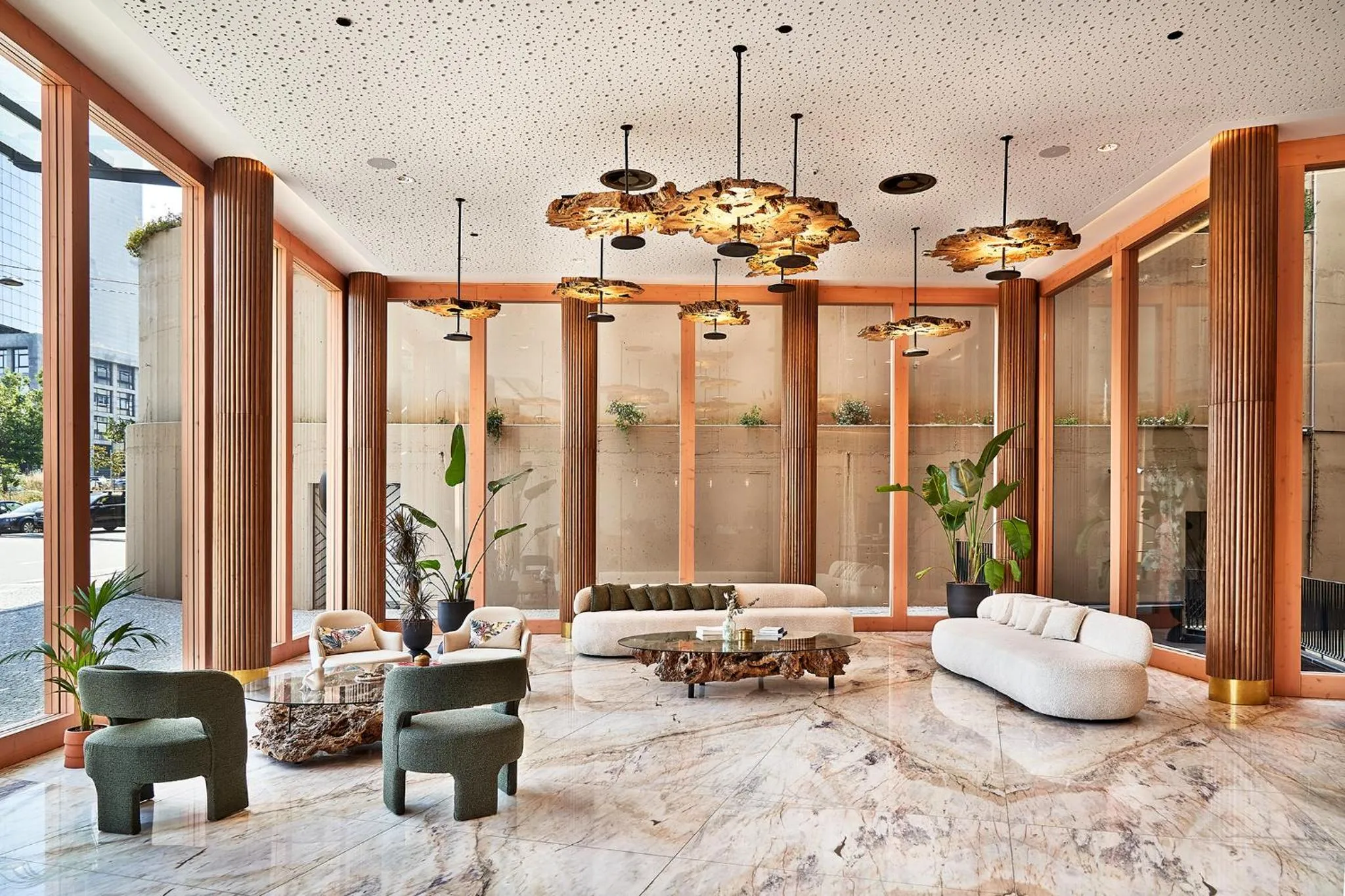 Lobby or reception in The Log Porto Hotel by Piamonte Hotels