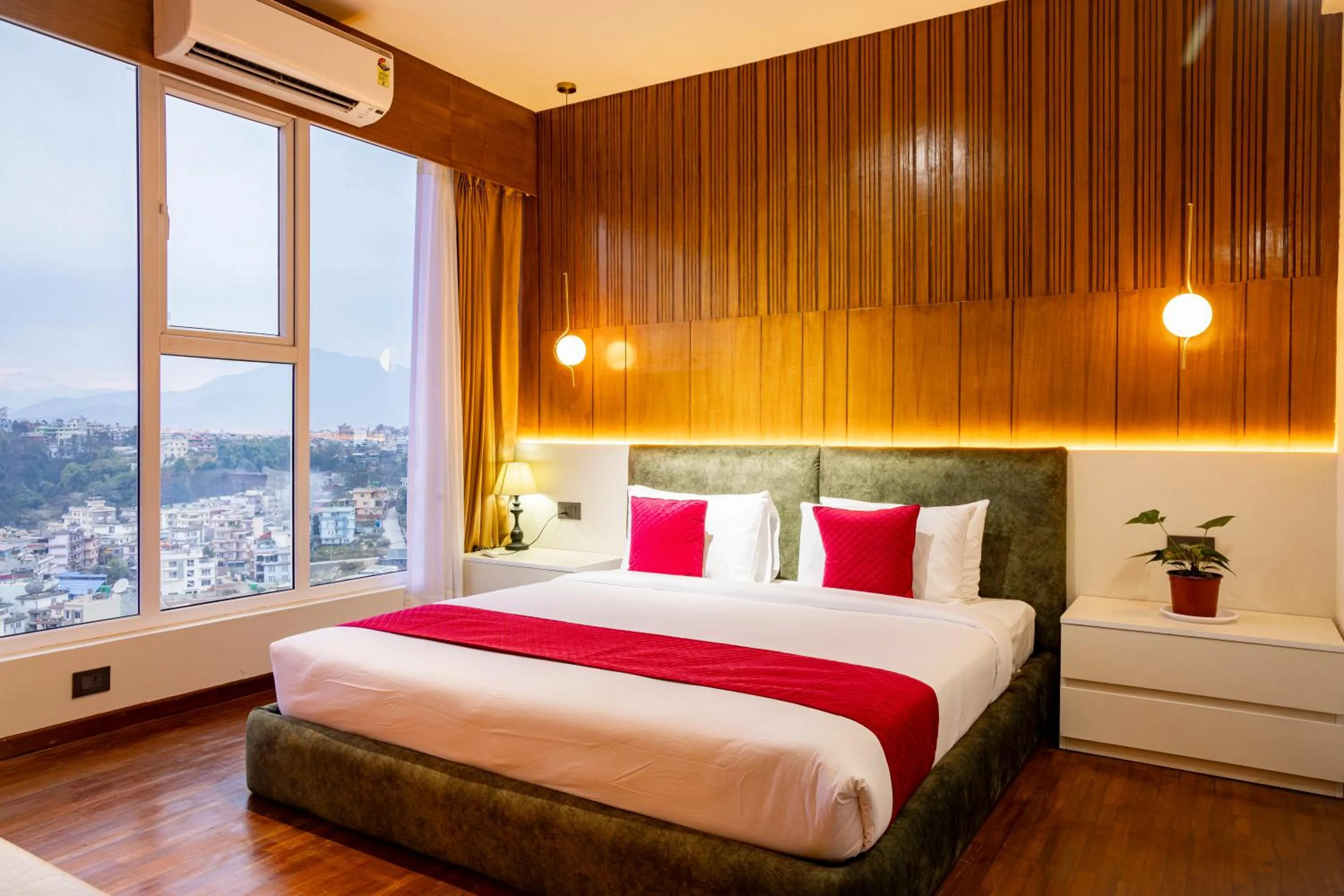 Photo of the whole room, Bed in Mhendo Hotel & Studio Suites