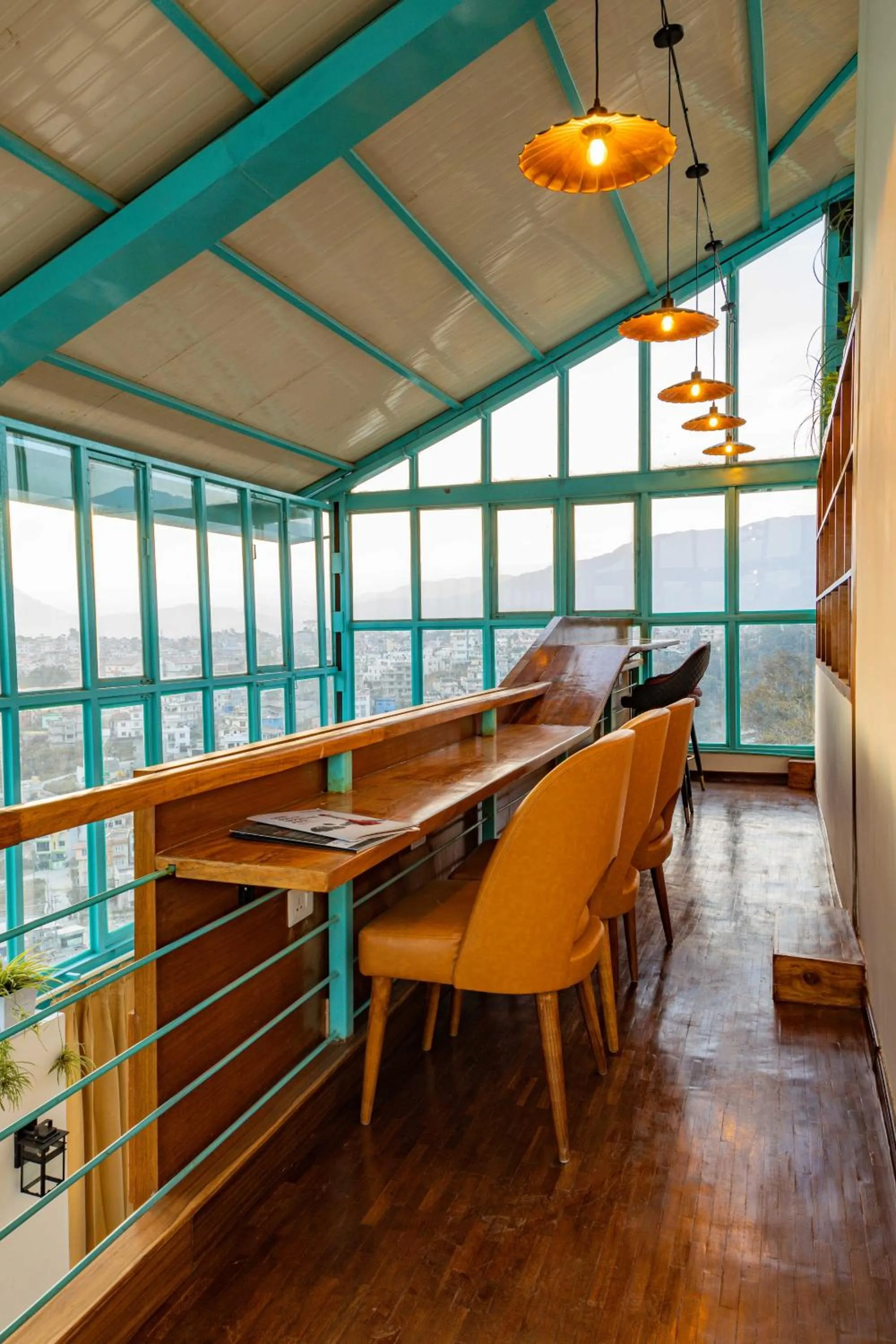 Library in Mhendo Hotel & Studio Suites