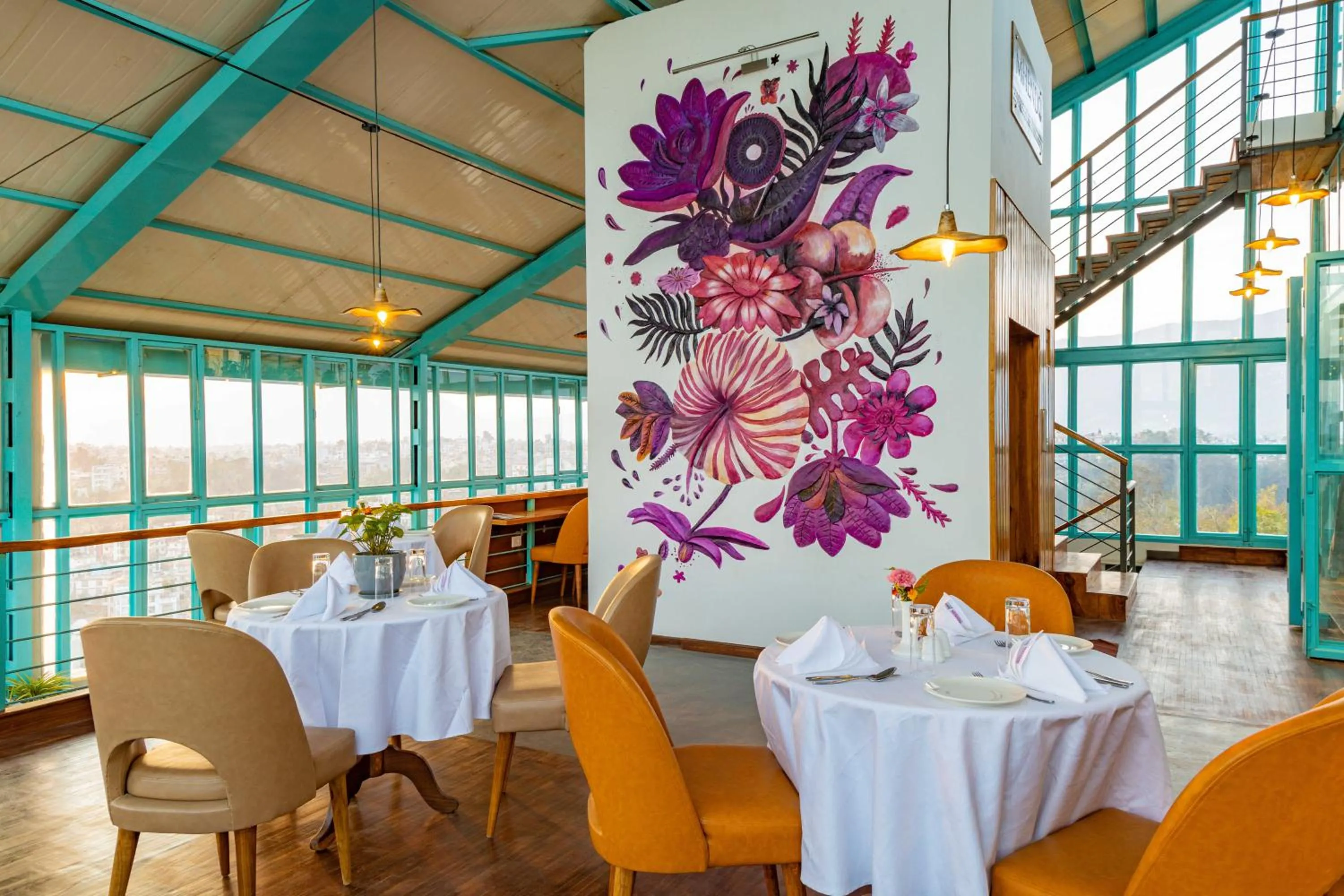 Restaurant/places to eat in Mhendo Hotel & Studio Suites