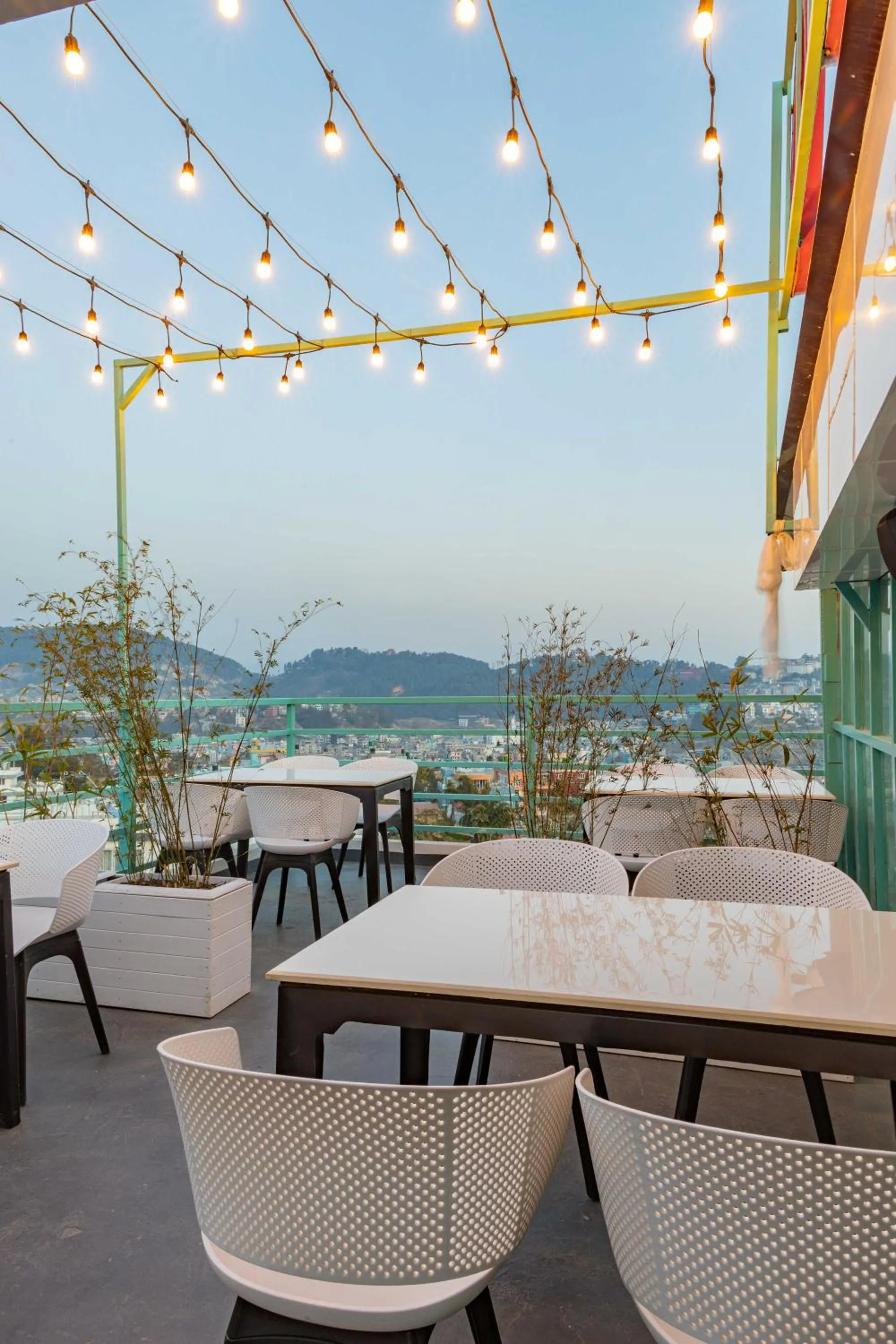 Balcony/Terrace in Mhendo Hotel & Studio Suites