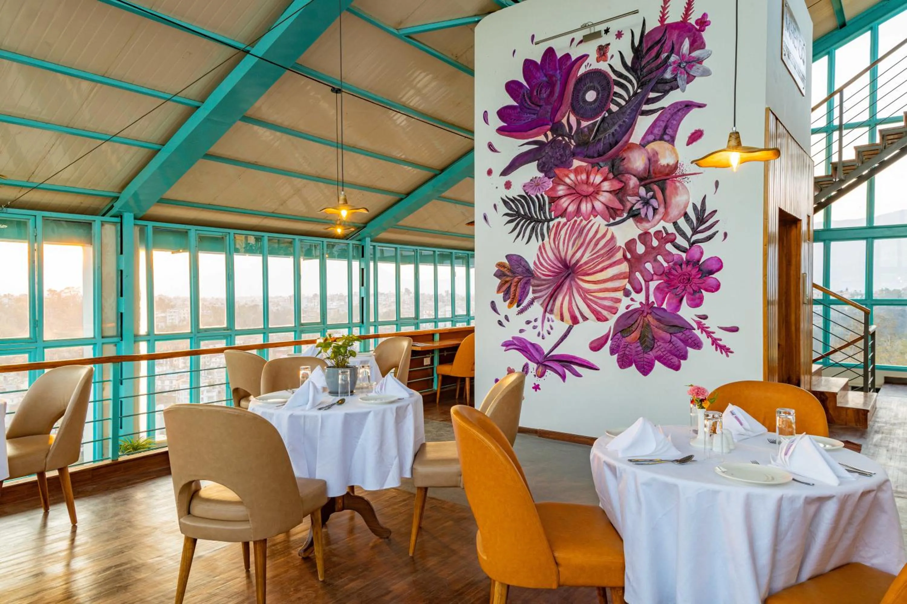 Restaurant/places to eat in Mhendo Hotel & Studio Suites