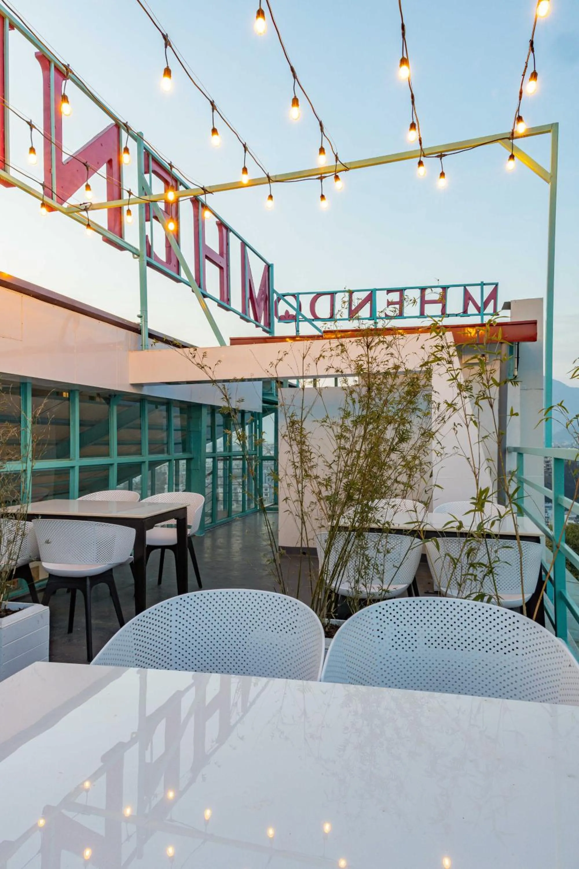 Balcony/Terrace in Mhendo Hotel & Studio Suites