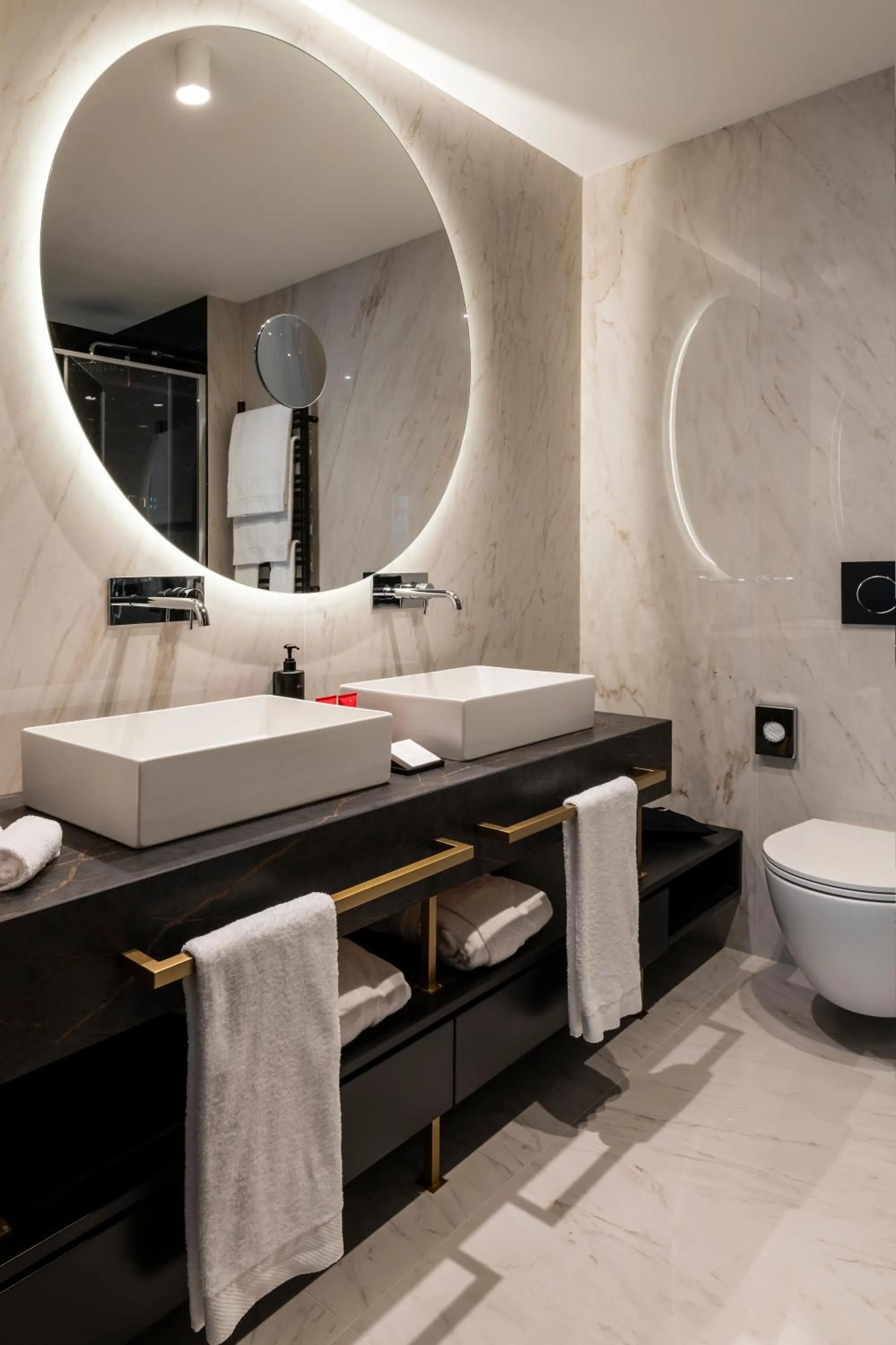 Bathroom in Duomo Hotel & Apartments
