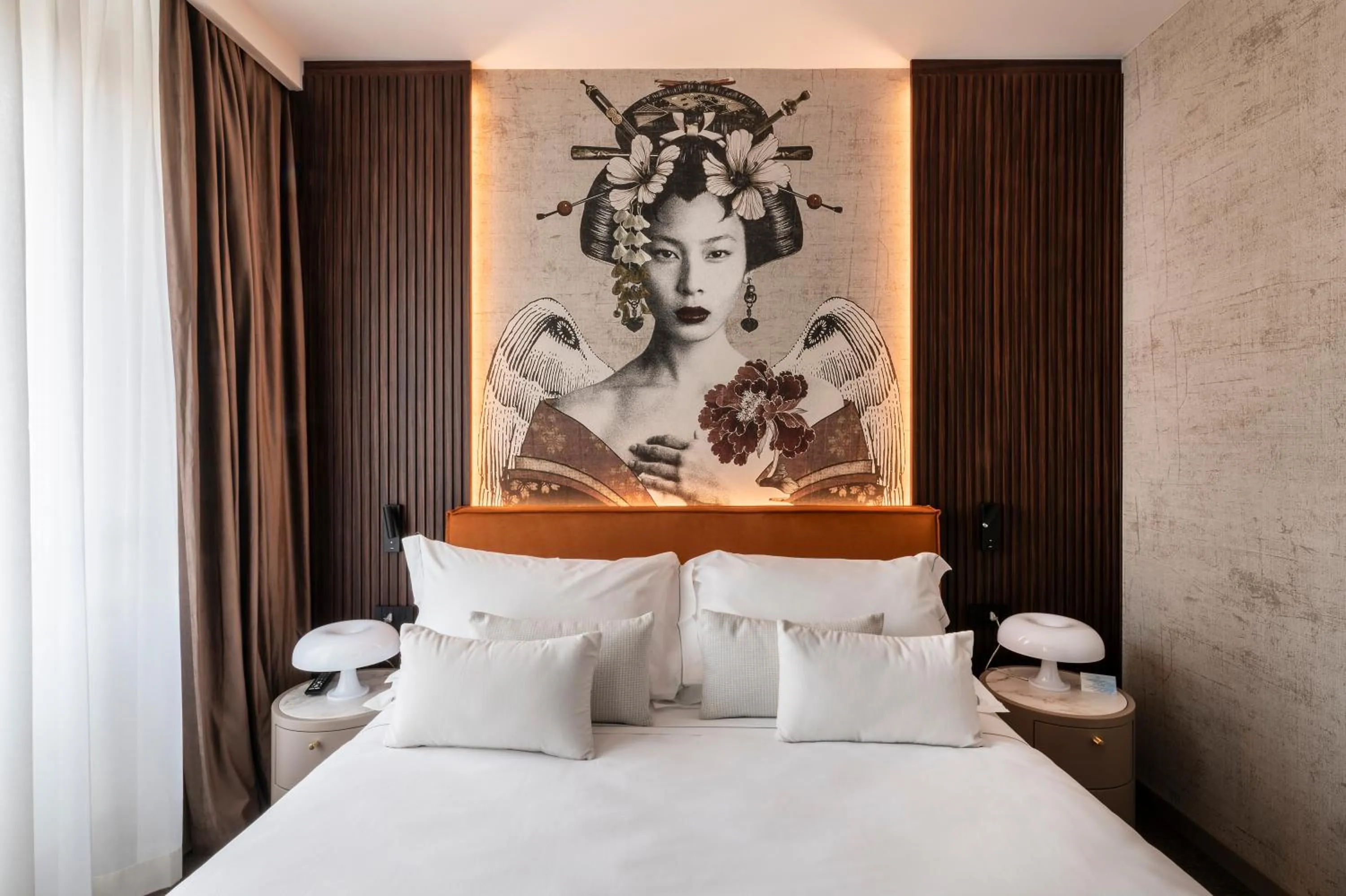 Bed in Duomo Hotel & Apartments