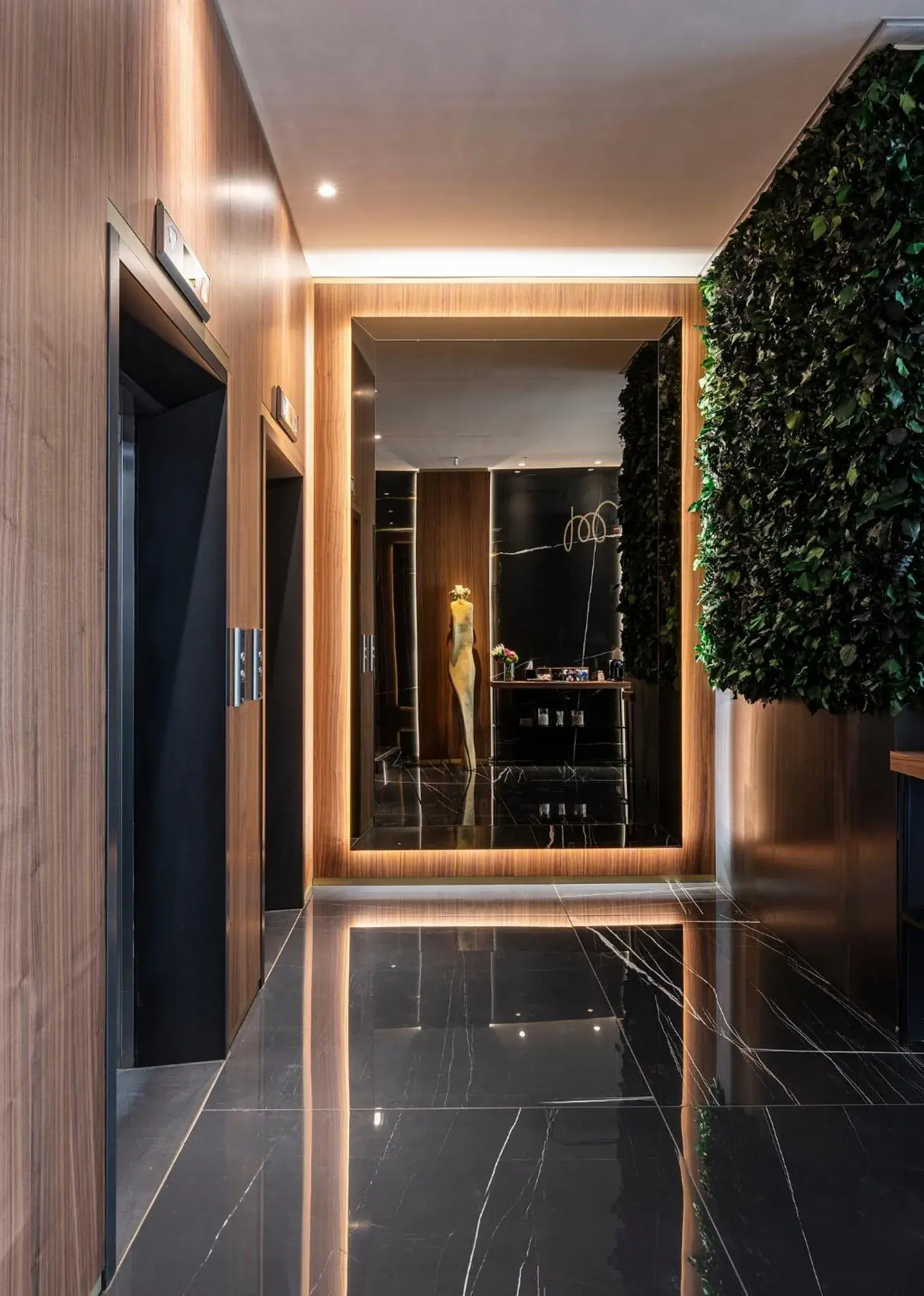 Lobby or reception in Duomo Hotel & Apartments Lobby or reception in Duomo Hotel & Apartments