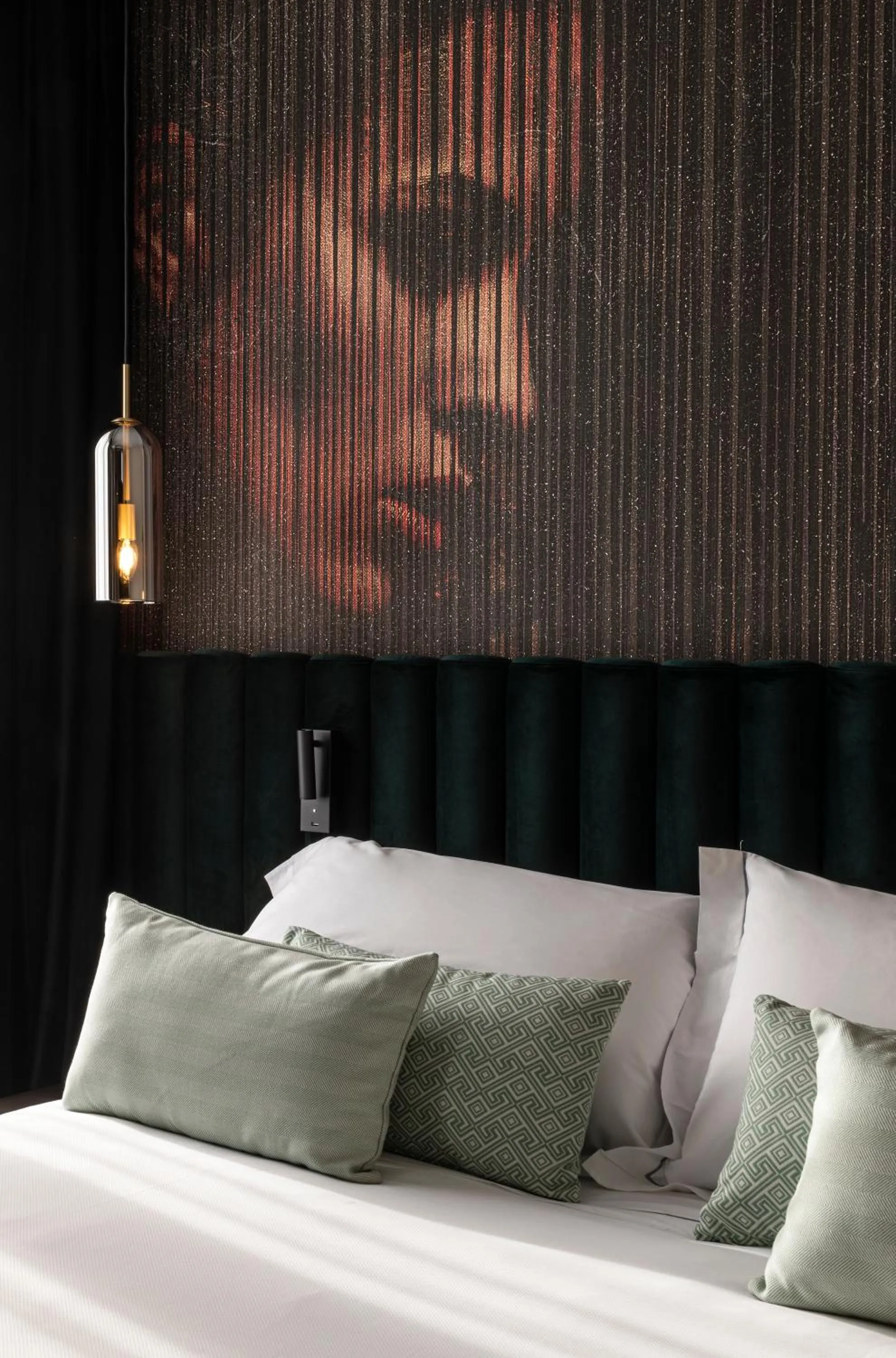 Bed in Duomo Hotel & Apartments