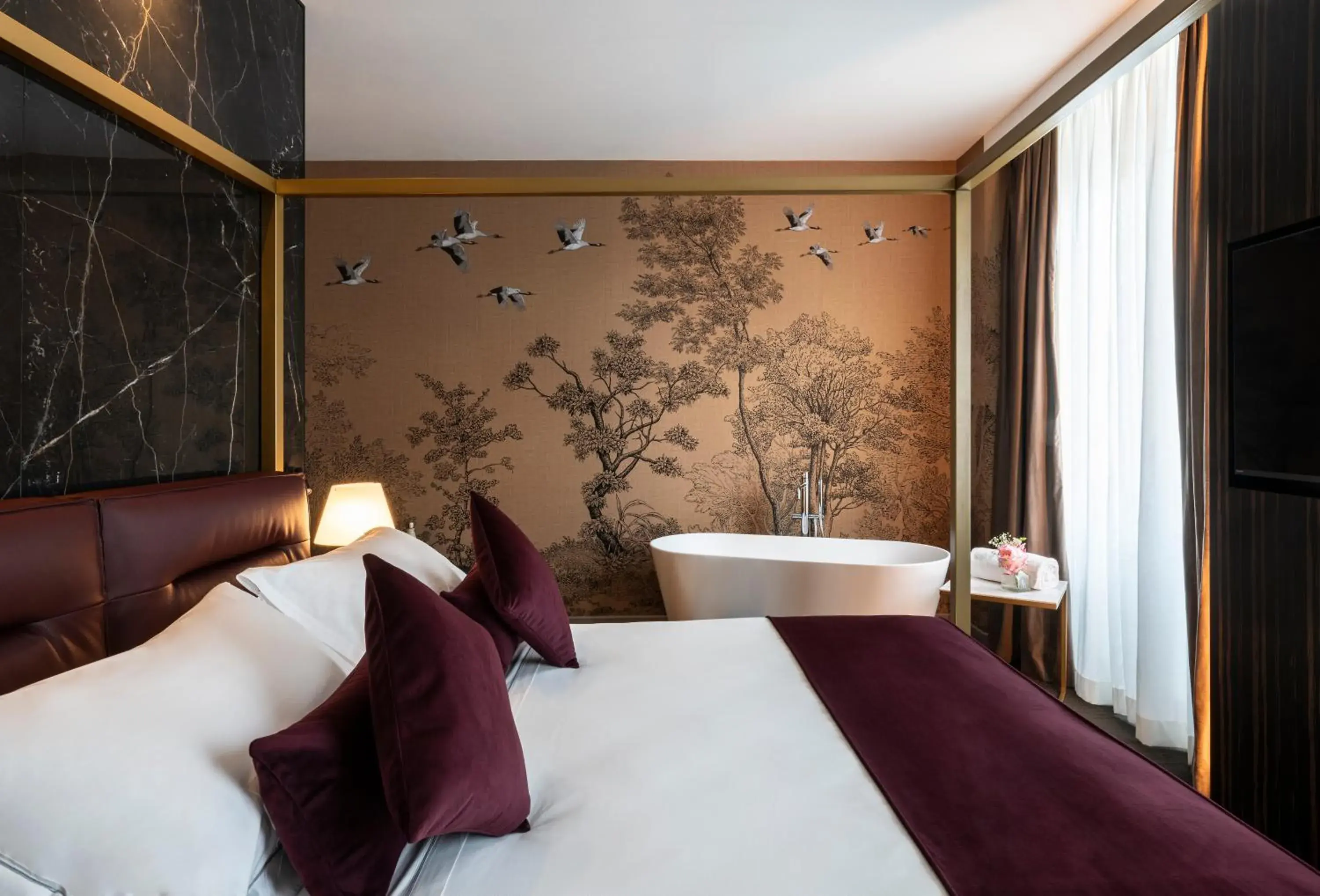 Bed in Duomo Hotel & Apartments Bed in Duomo Hotel & Apartments